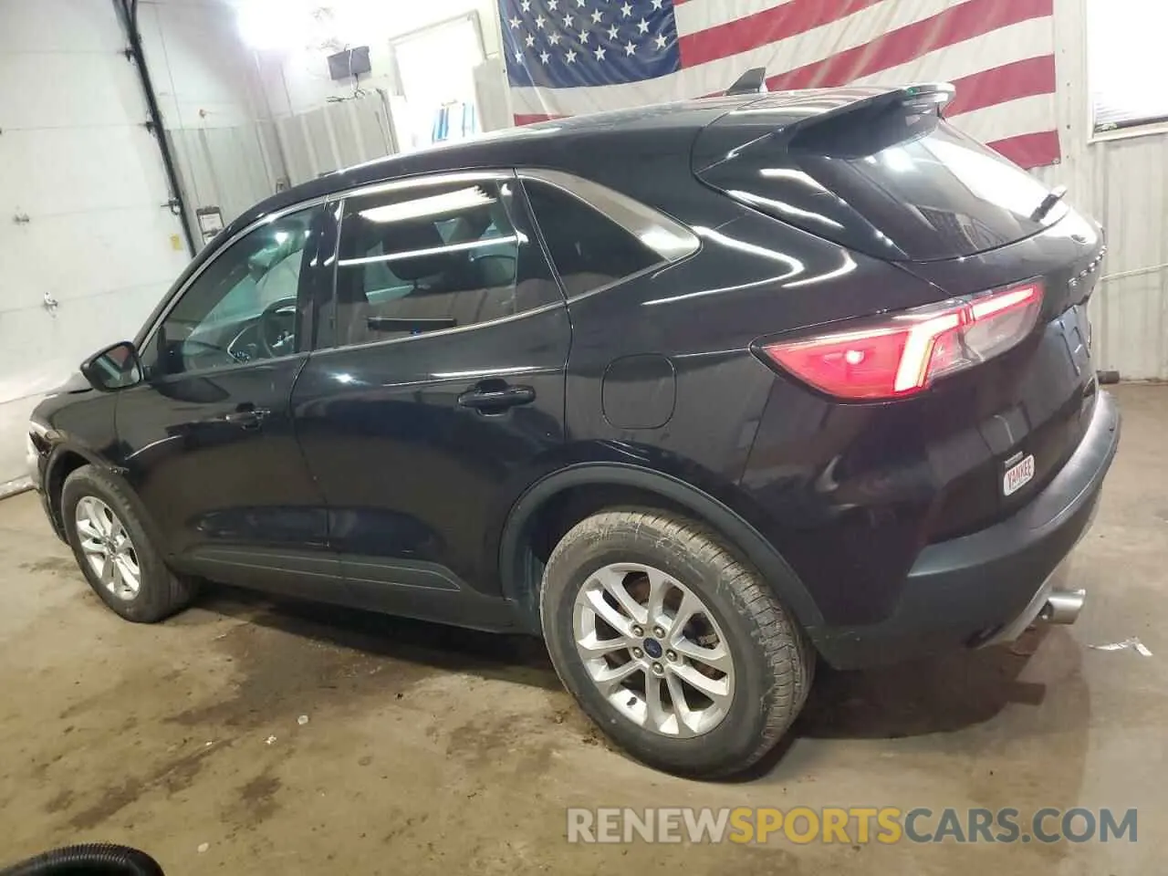 2 Photograph of a damaged car 1FMCU9G68LUB95497 FORD ESCAPE 2020