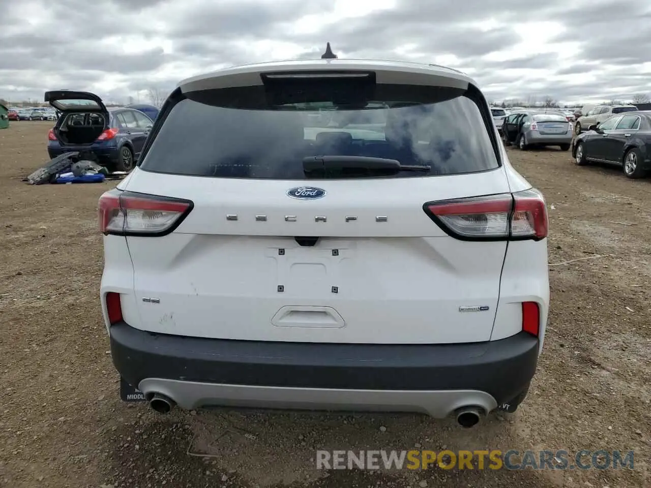 6 Photograph of a damaged car 1FMCU9G68LUC29423 FORD ESCAPE 2020