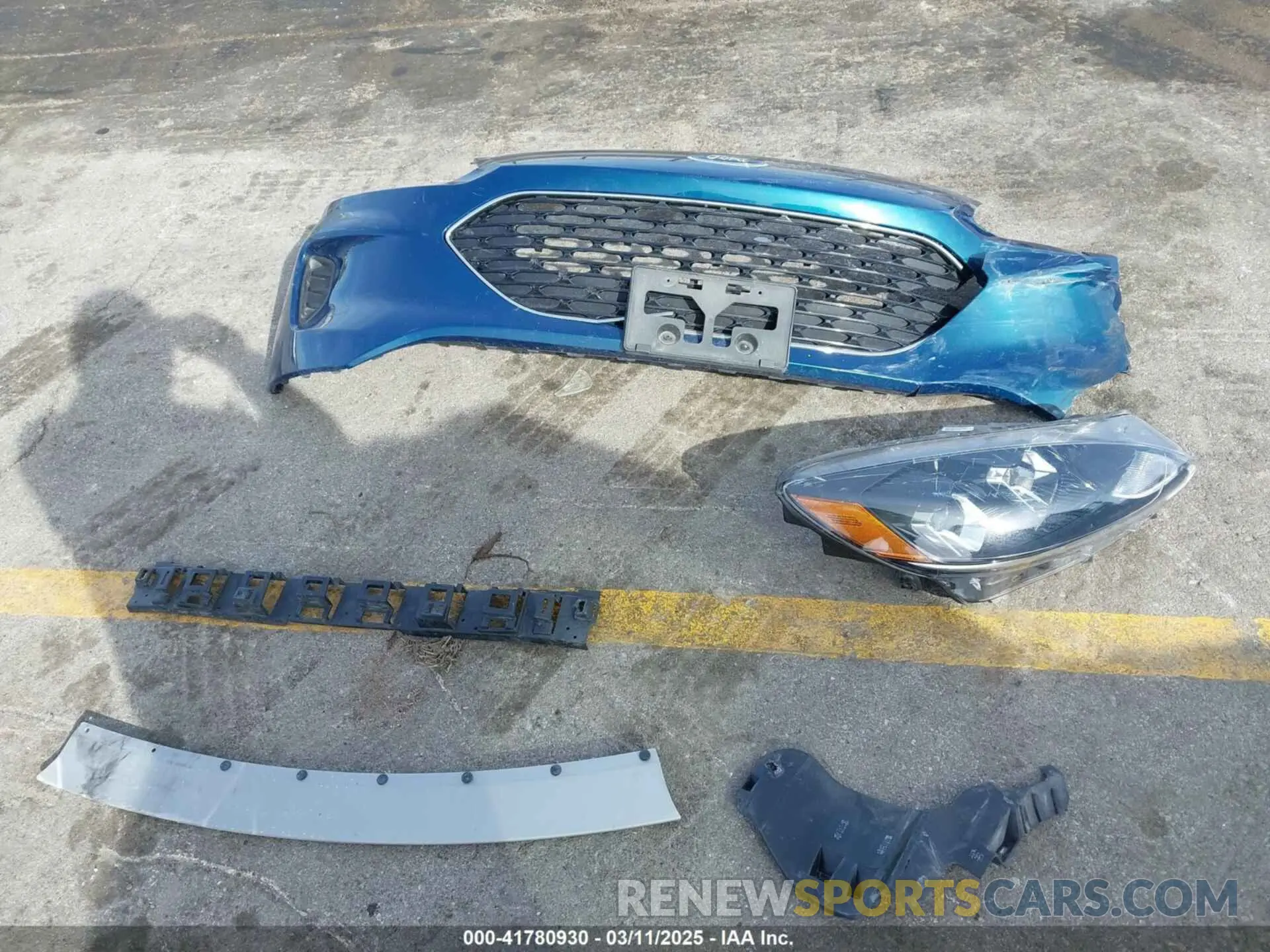 12 Photograph of a damaged car 1FMCU9G68LUC31480 FORD ESCAPE 2020