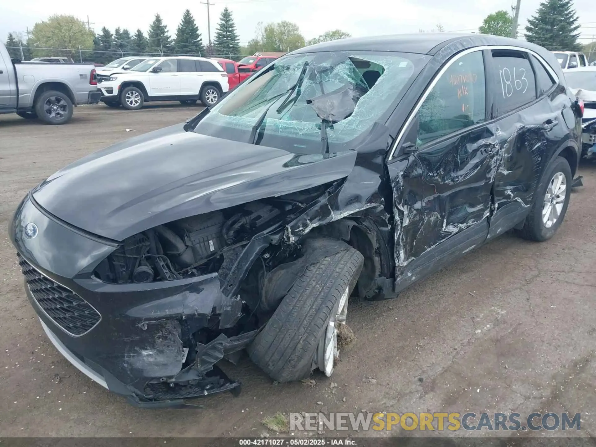 6 Photograph of a damaged car 1FMCU9G68LUC41863 FORD ESCAPE 2020