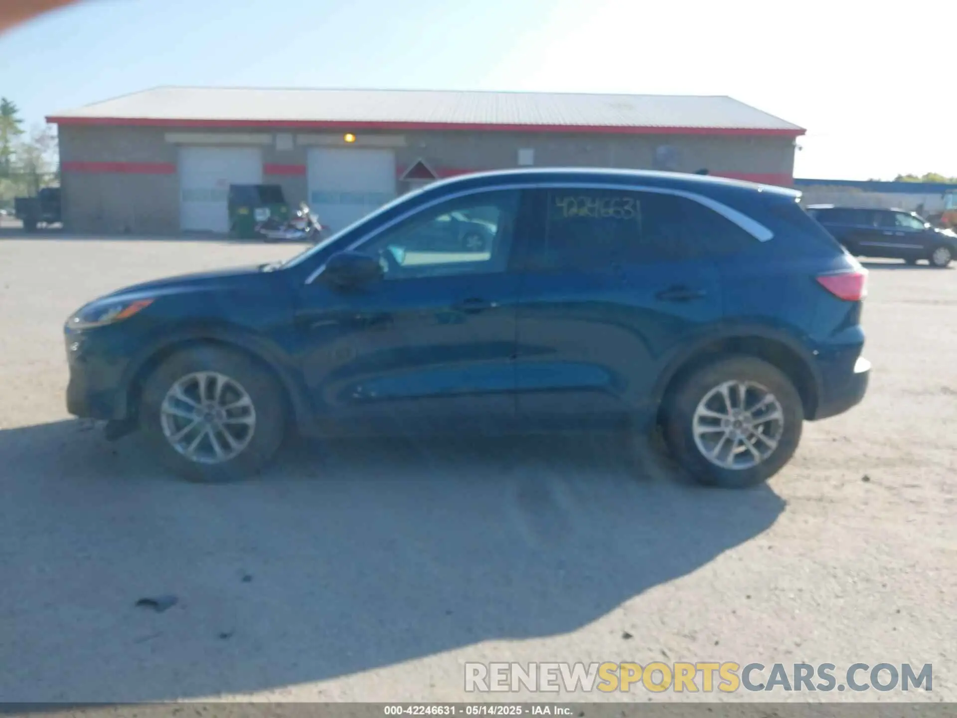 14 Photograph of a damaged car 1FMCU9G68LUC63992 FORD ESCAPE 2020