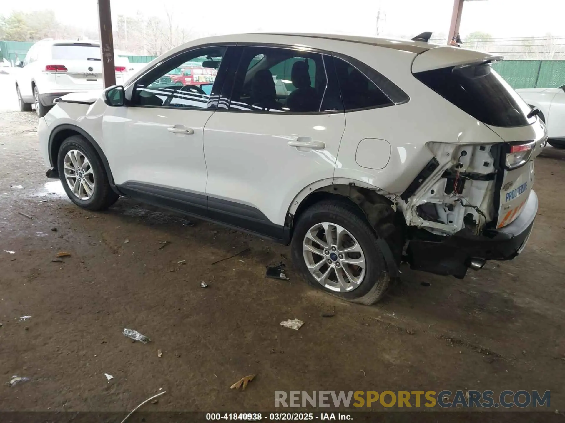 3 Photograph of a damaged car 1FMCU9G69LUB14815 FORD ESCAPE 2020