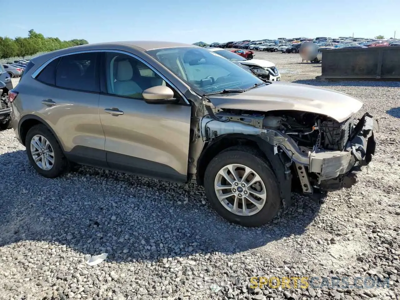 4 Photograph of a damaged car 1FMCU9G69LUB63156 FORD ESCAPE 2020