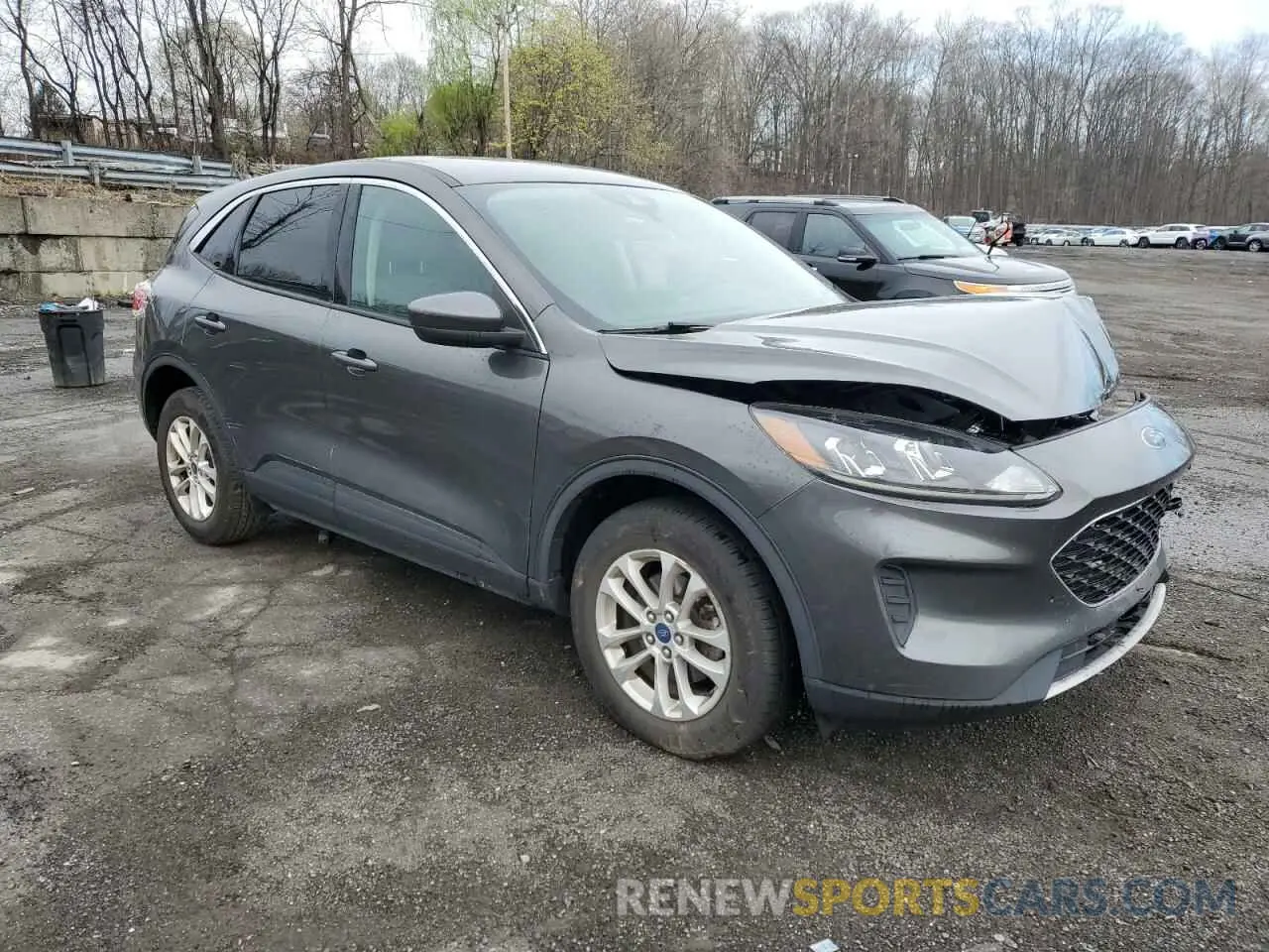 4 Photograph of a damaged car 1FMCU9G6XLUA04646 FORD ESCAPE 2020