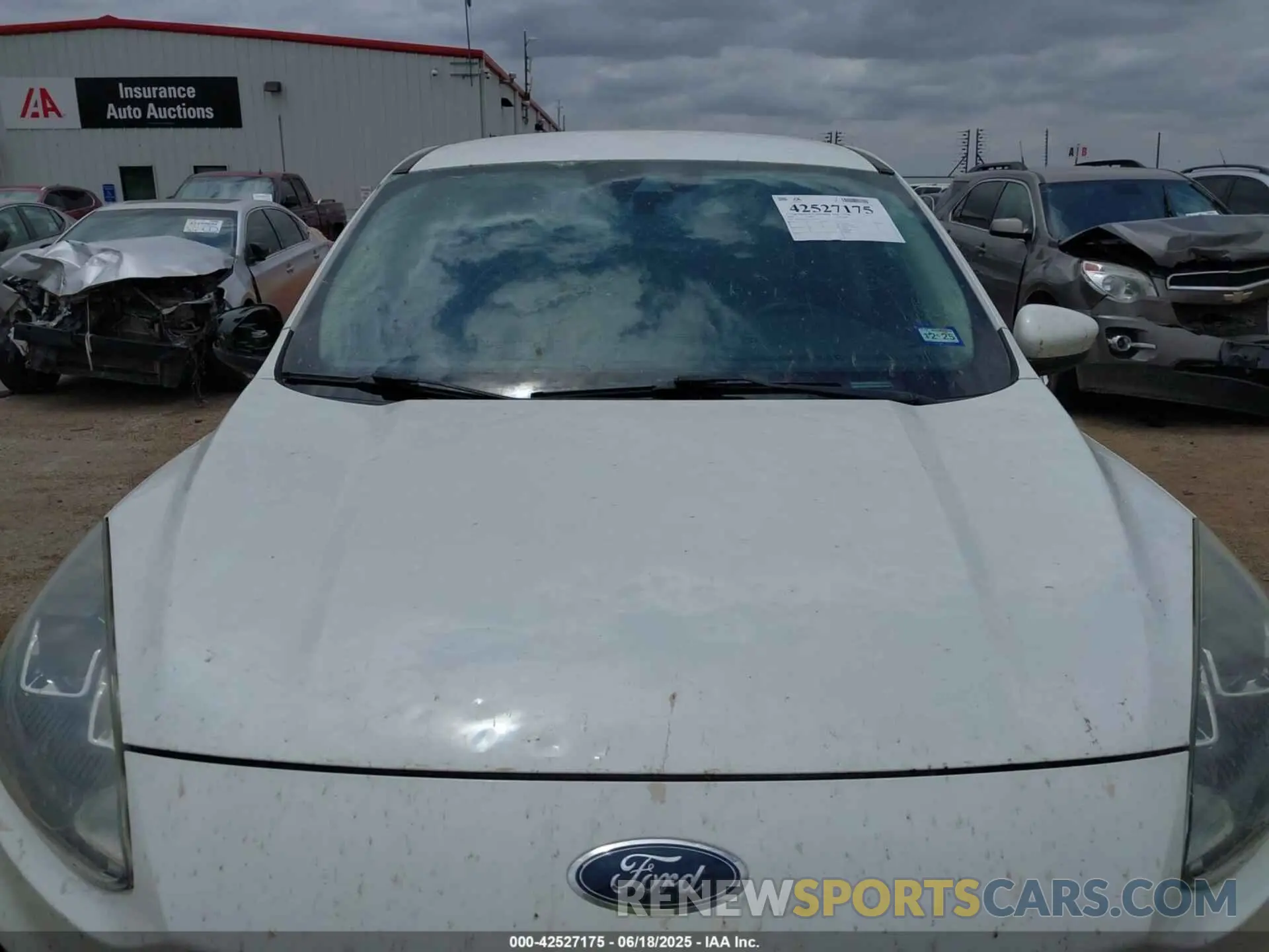 6 Photograph of a damaged car 1FMCU9G6XLUA32012 FORD ESCAPE 2020