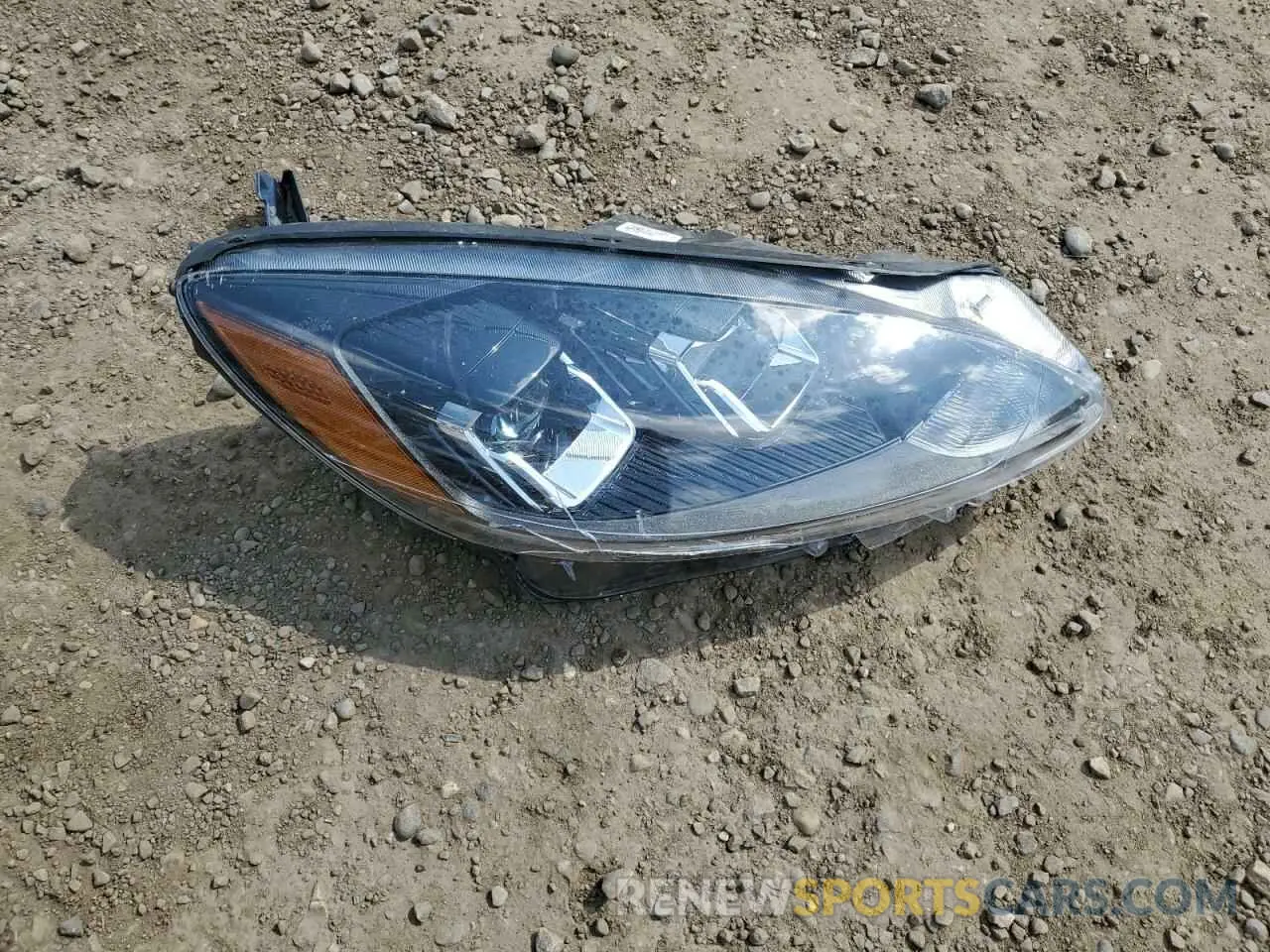 13 Photograph of a damaged car 1FMCU9G6XLUB35169 FORD ESCAPE 2020