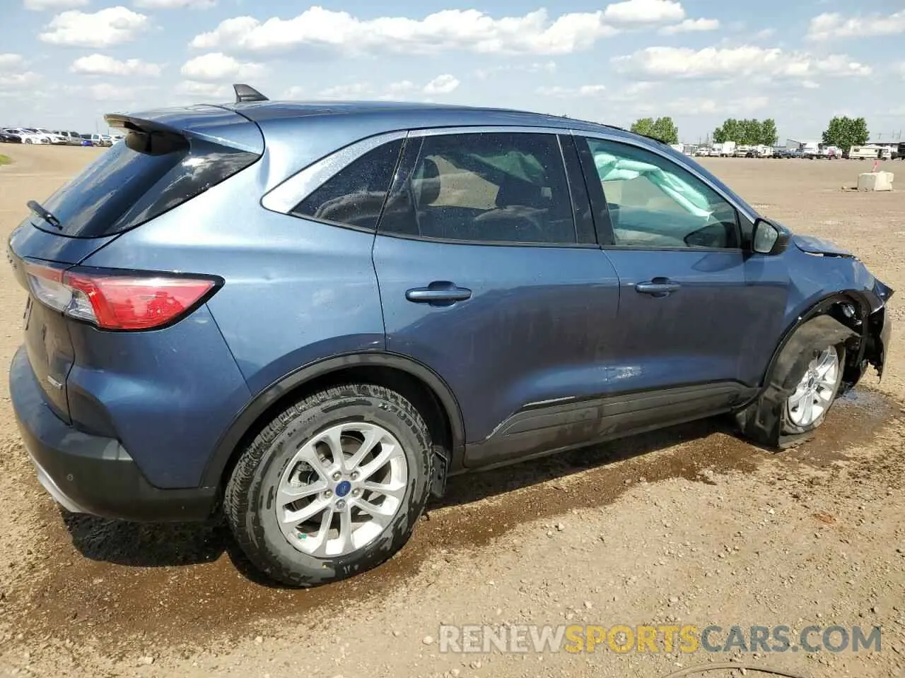 3 Photograph of a damaged car 1FMCU9G6XLUB35169 FORD ESCAPE 2020