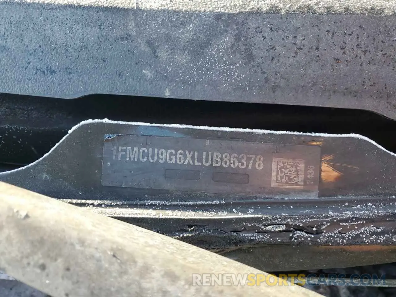 14 Photograph of a damaged car 1FMCU9G6XLUB86378 FORD ESCAPE 2020
