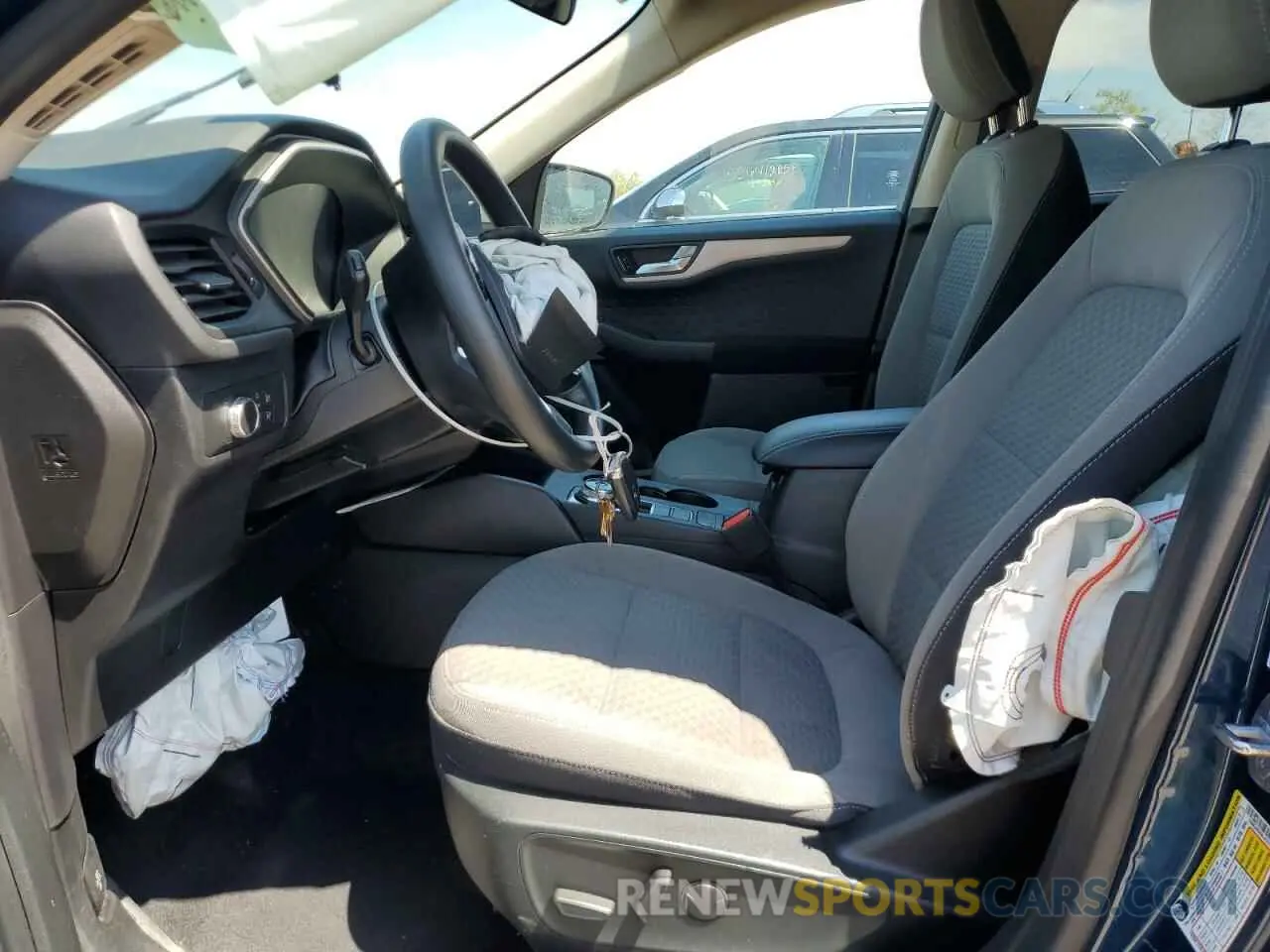 7 Photograph of a damaged car 1FMCU9G6XLUC51696 FORD ESCAPE 2020