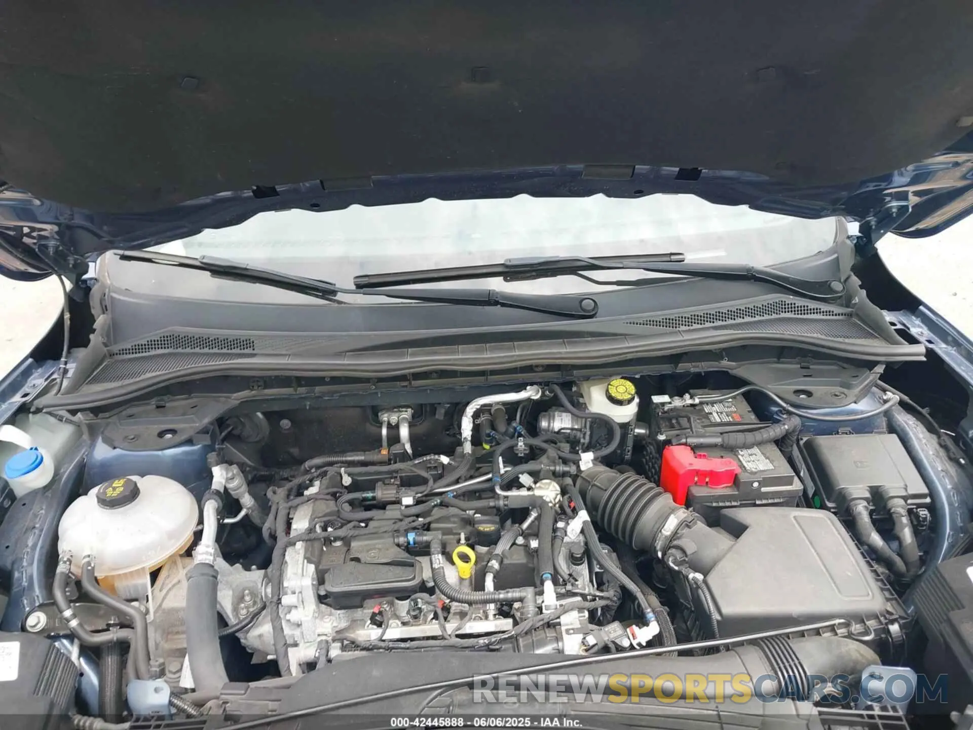 10 Photograph of a damaged car 1FMCU9G6XLUC68241 FORD ESCAPE 2020