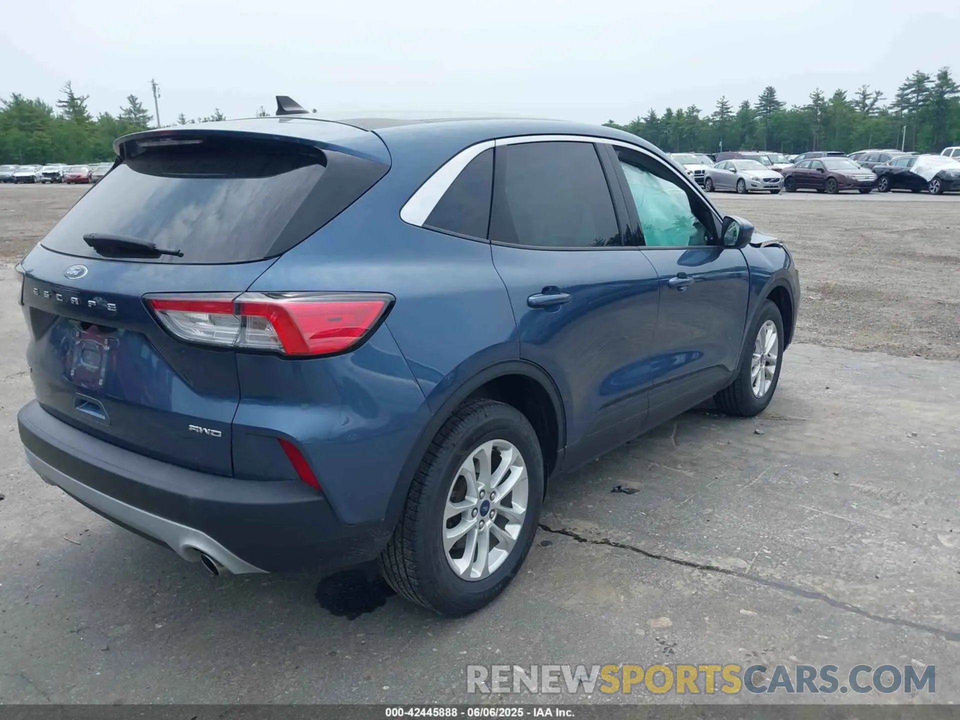 4 Photograph of a damaged car 1FMCU9G6XLUC68241 FORD ESCAPE 2020