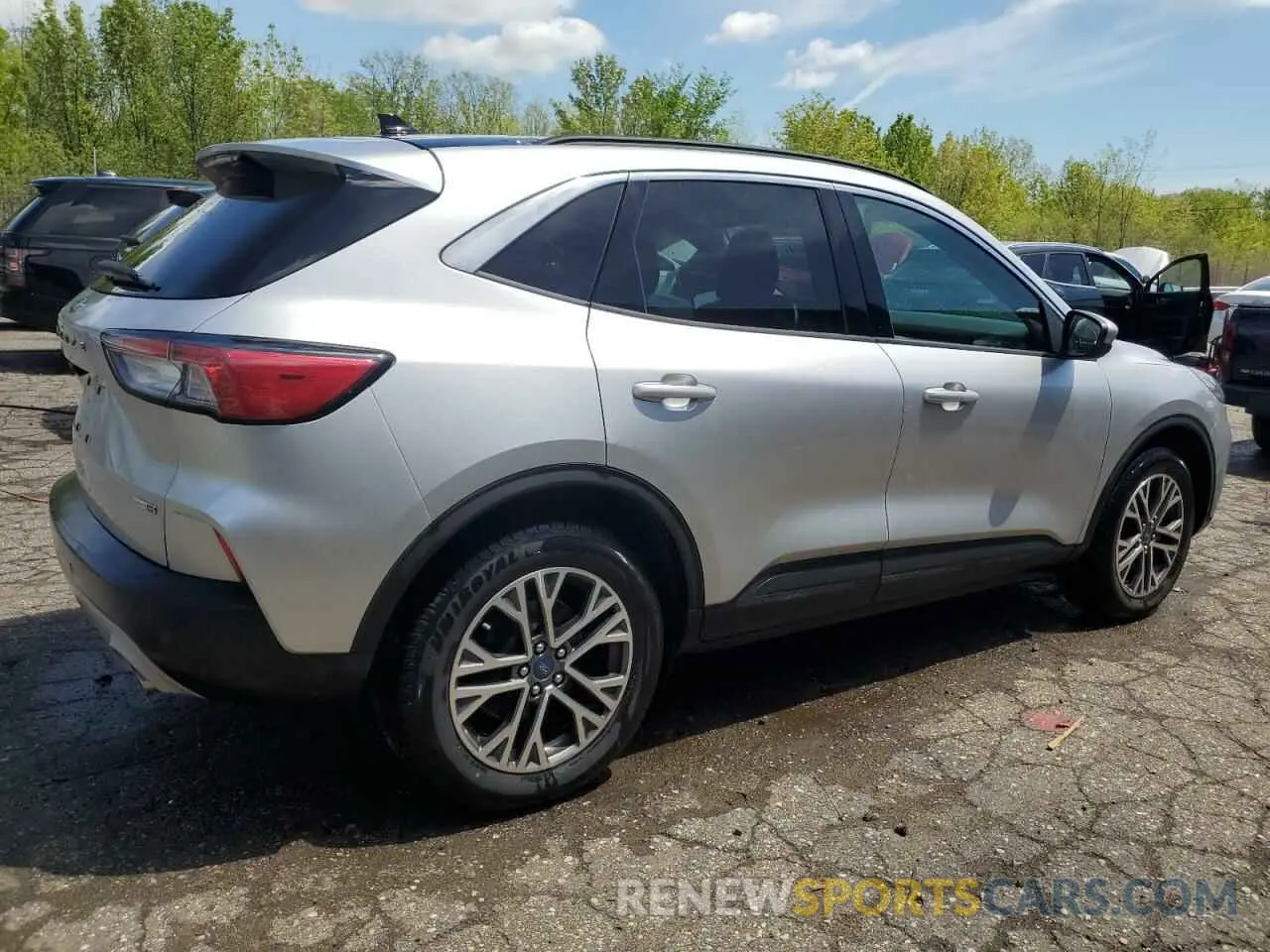 3 Photograph of a damaged car 1FMCU9H60LUA37735 FORD ESCAPE 2020