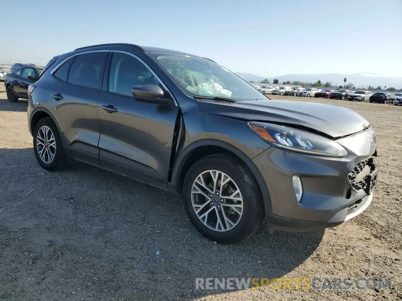 4 Photograph of a damaged car 1FMCU9H60LUA81072 FORD ESCAPE 2020