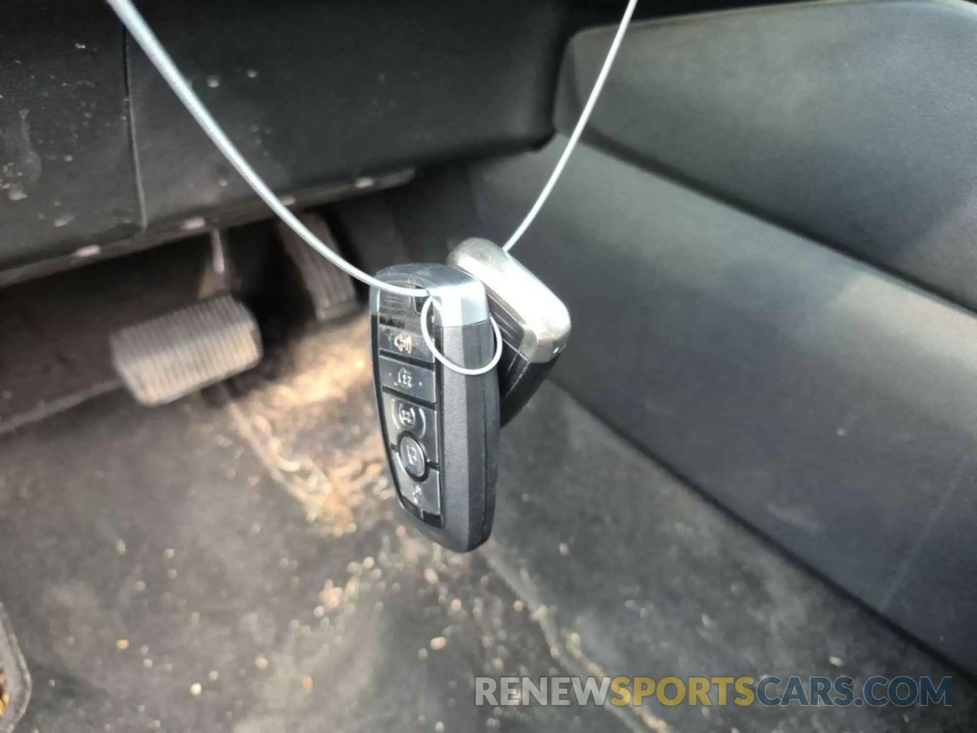 25 Photograph of a damaged car 1FMCU9H60LUA82545 FORD ESCAPE 2020