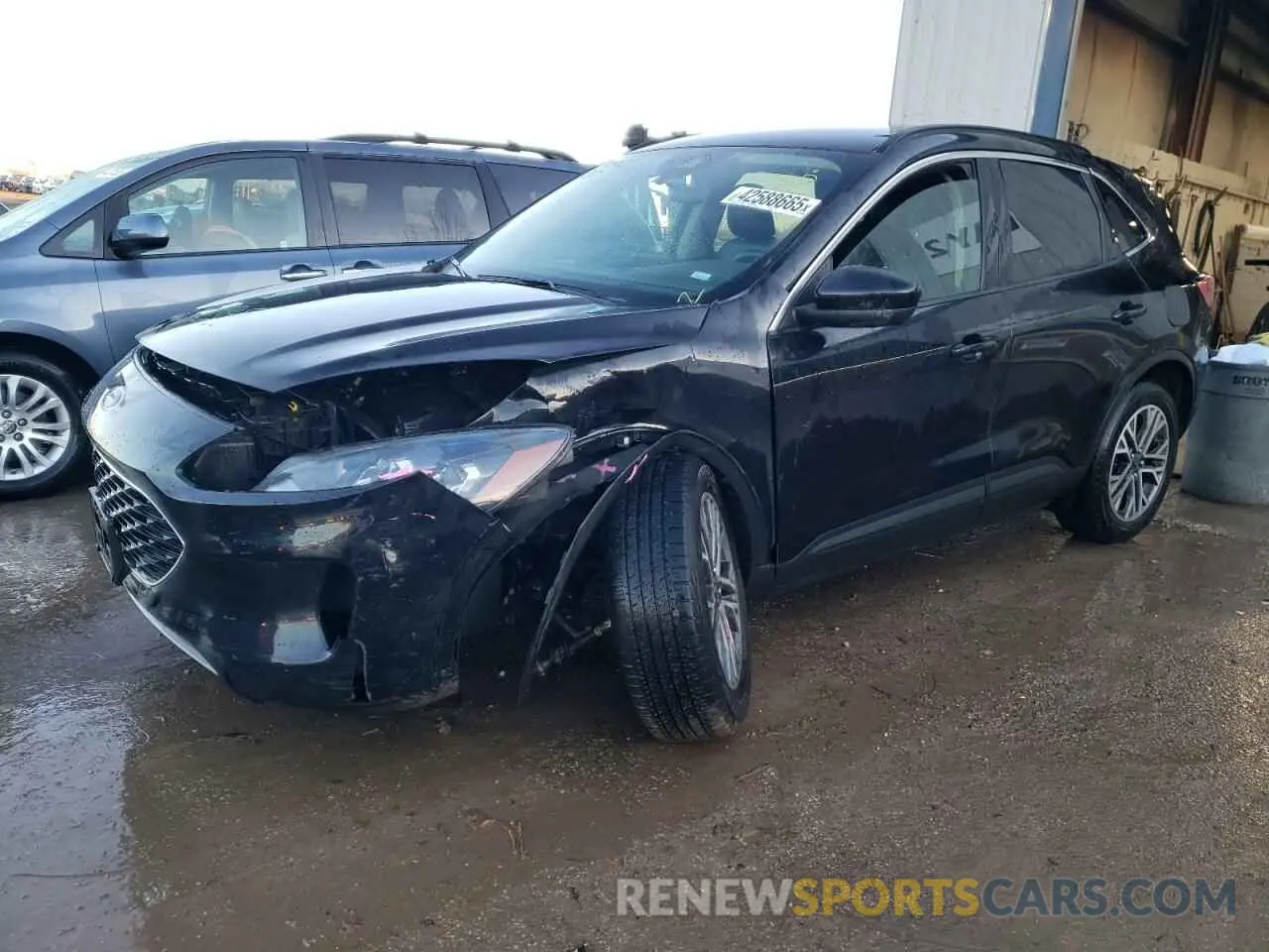 1 Photograph of a damaged car 1FMCU9H60LUB26883 FORD ESCAPE 2020