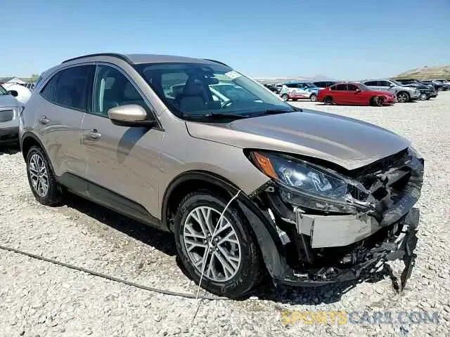 14 Photograph of a damaged car 1FMCU9H61LUB09333 FORD ESCAPE 2020