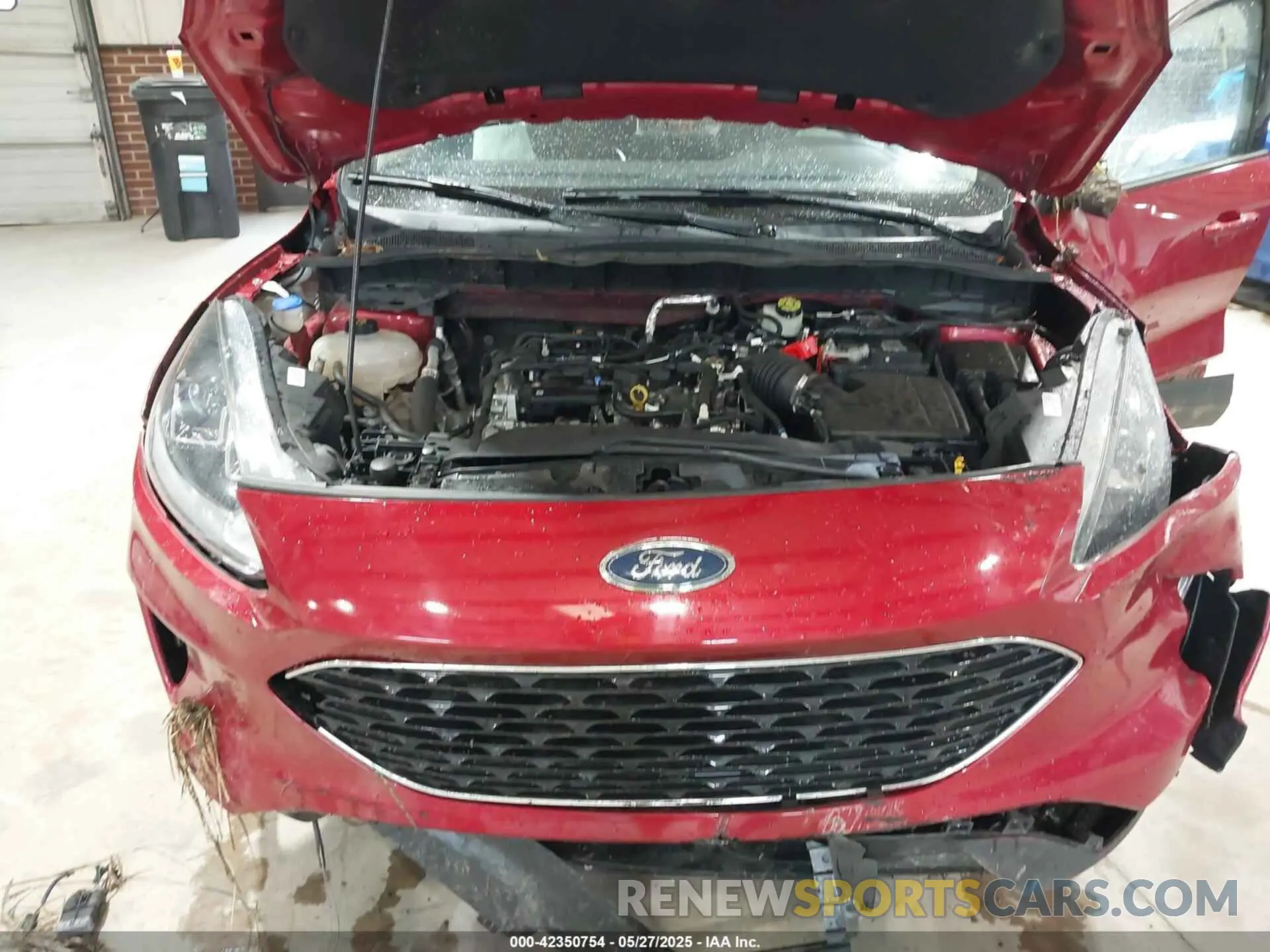 10 Photograph of a damaged car 1FMCU9H61LUC23302 FORD ESCAPE 2020