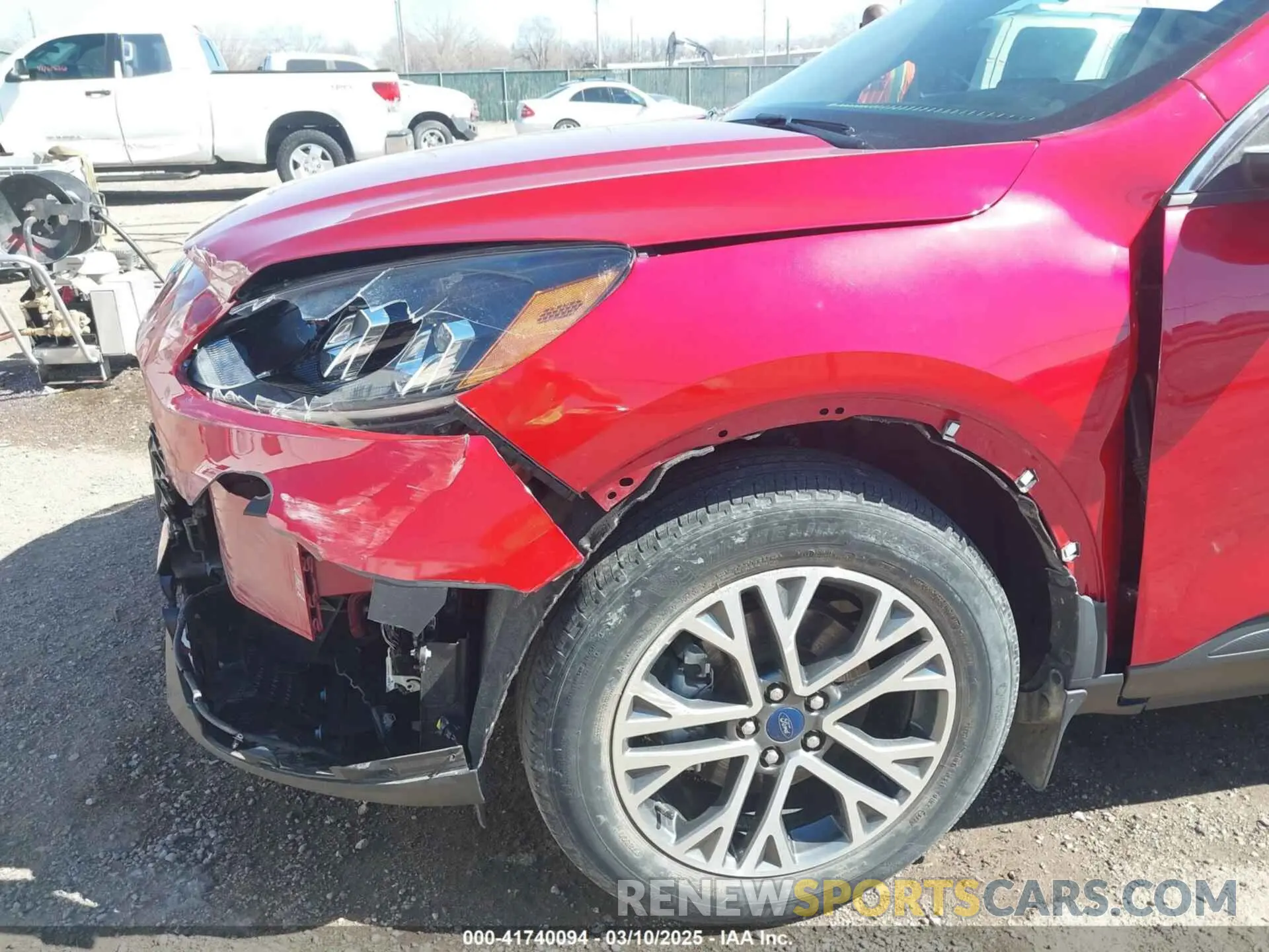 6 Photograph of a damaged car 1FMCU9H61LUC51147 FORD ESCAPE 2020
