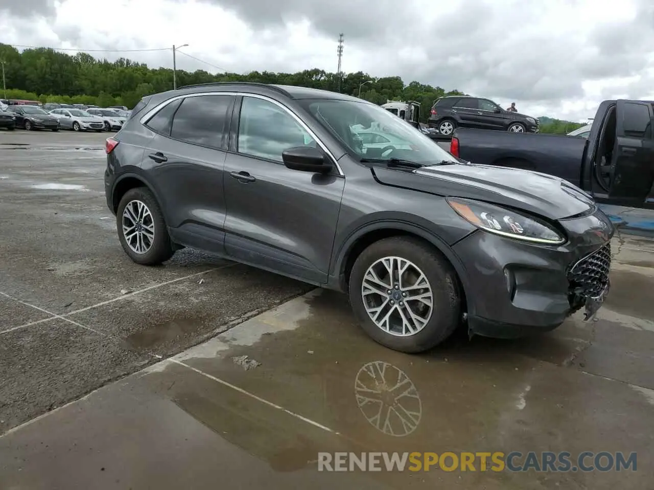 4 Photograph of a damaged car 1FMCU9H62LUA29961 FORD ESCAPE 2020
