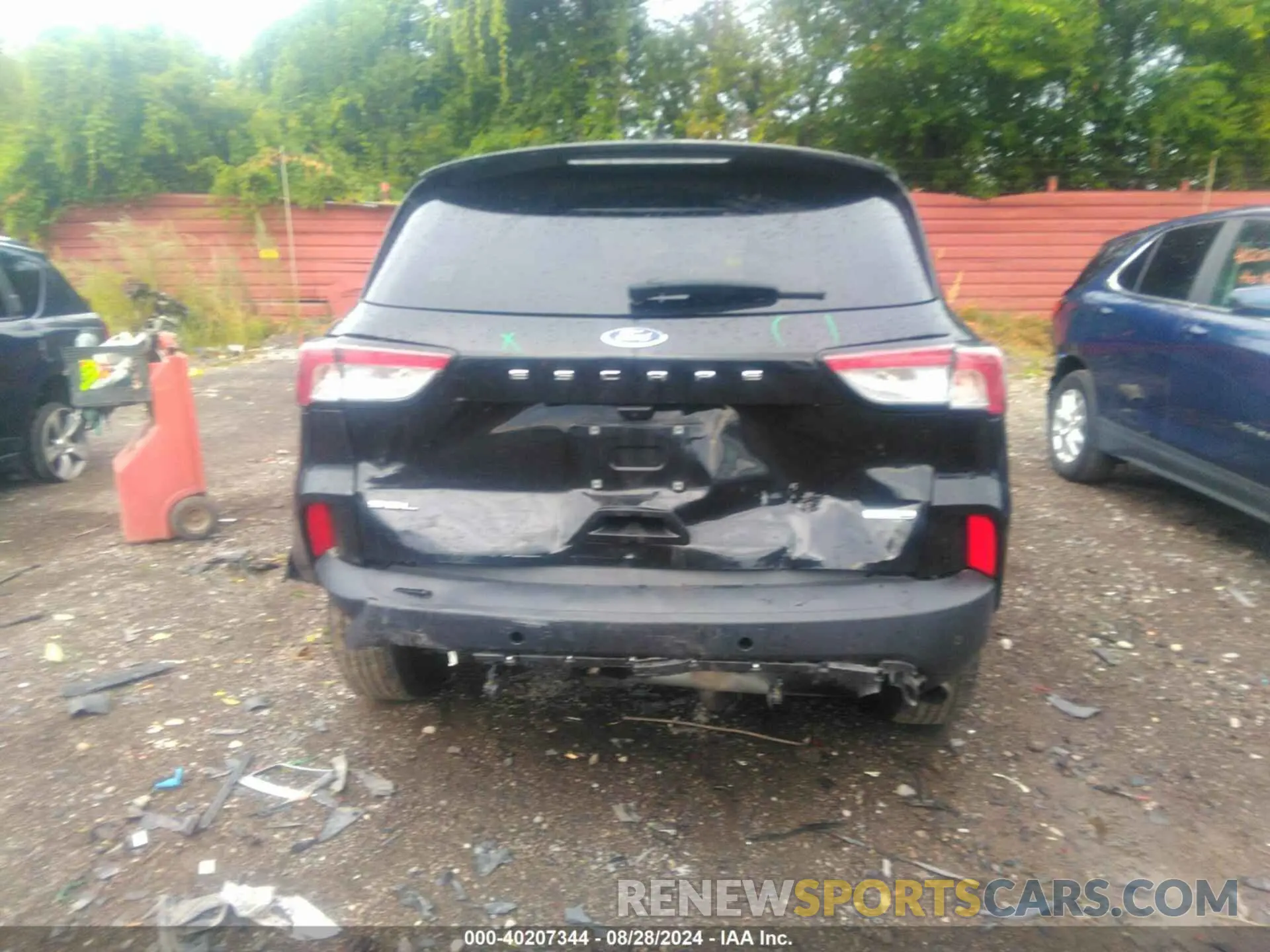 16 Photograph of a damaged car 1FMCU9H62LUB65099 FORD ESCAPE 2020