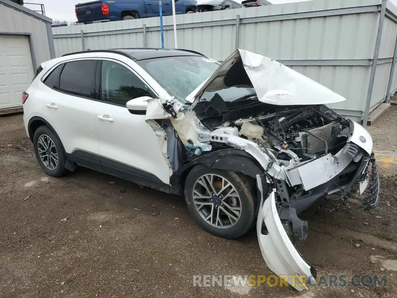 4 Photograph of a damaged car 1FMCU9H62LUC54087 FORD ESCAPE 2020