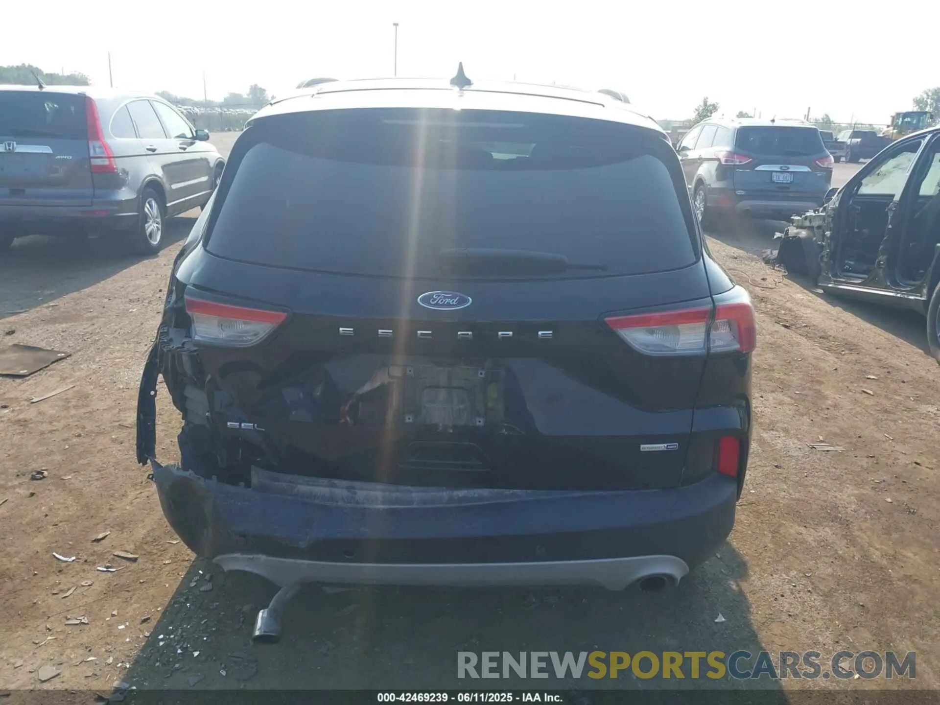 16 Photograph of a damaged car 1FMCU9H63LUA96861 FORD ESCAPE 2020
