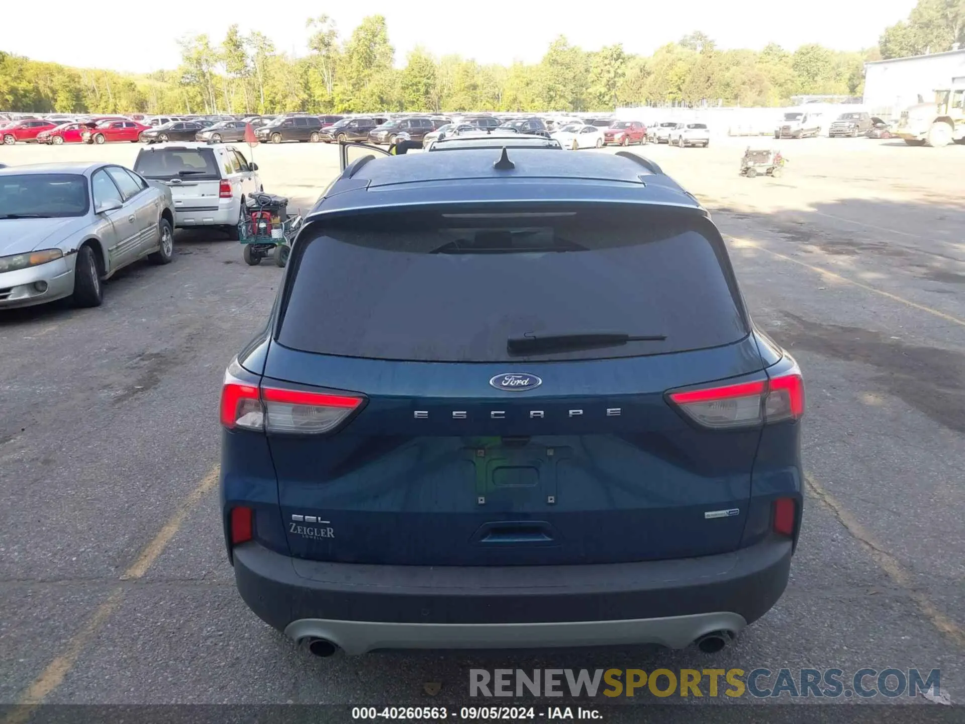 16 Photograph of a damaged car 1FMCU9H63LUB65547 FORD ESCAPE 2020