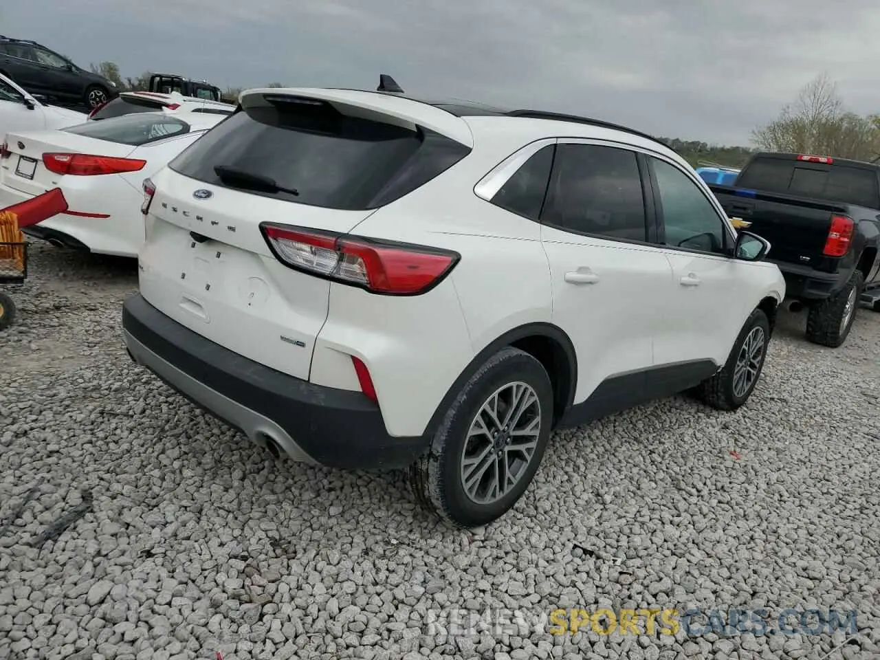 3 Photograph of a damaged car 1FMCU9H64LUA33042 FORD ESCAPE 2020
