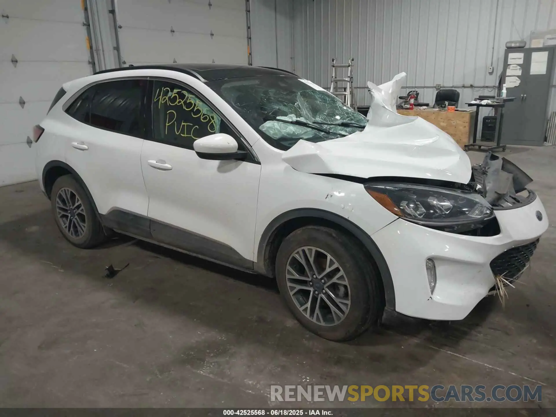 1 Photograph of a damaged car 1FMCU9H64LUA52688 FORD ESCAPE 2020