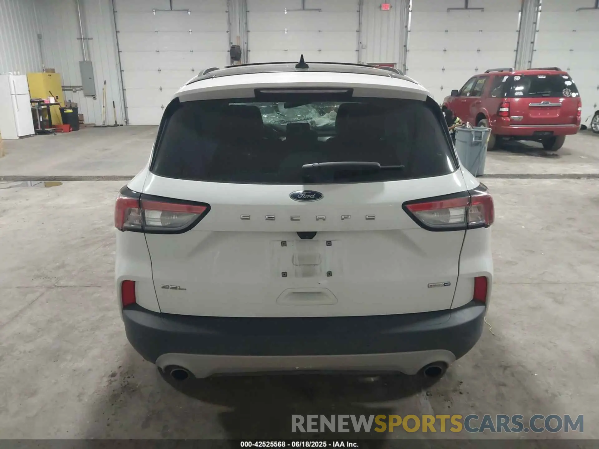 16 Photograph of a damaged car 1FMCU9H64LUA52688 FORD ESCAPE 2020