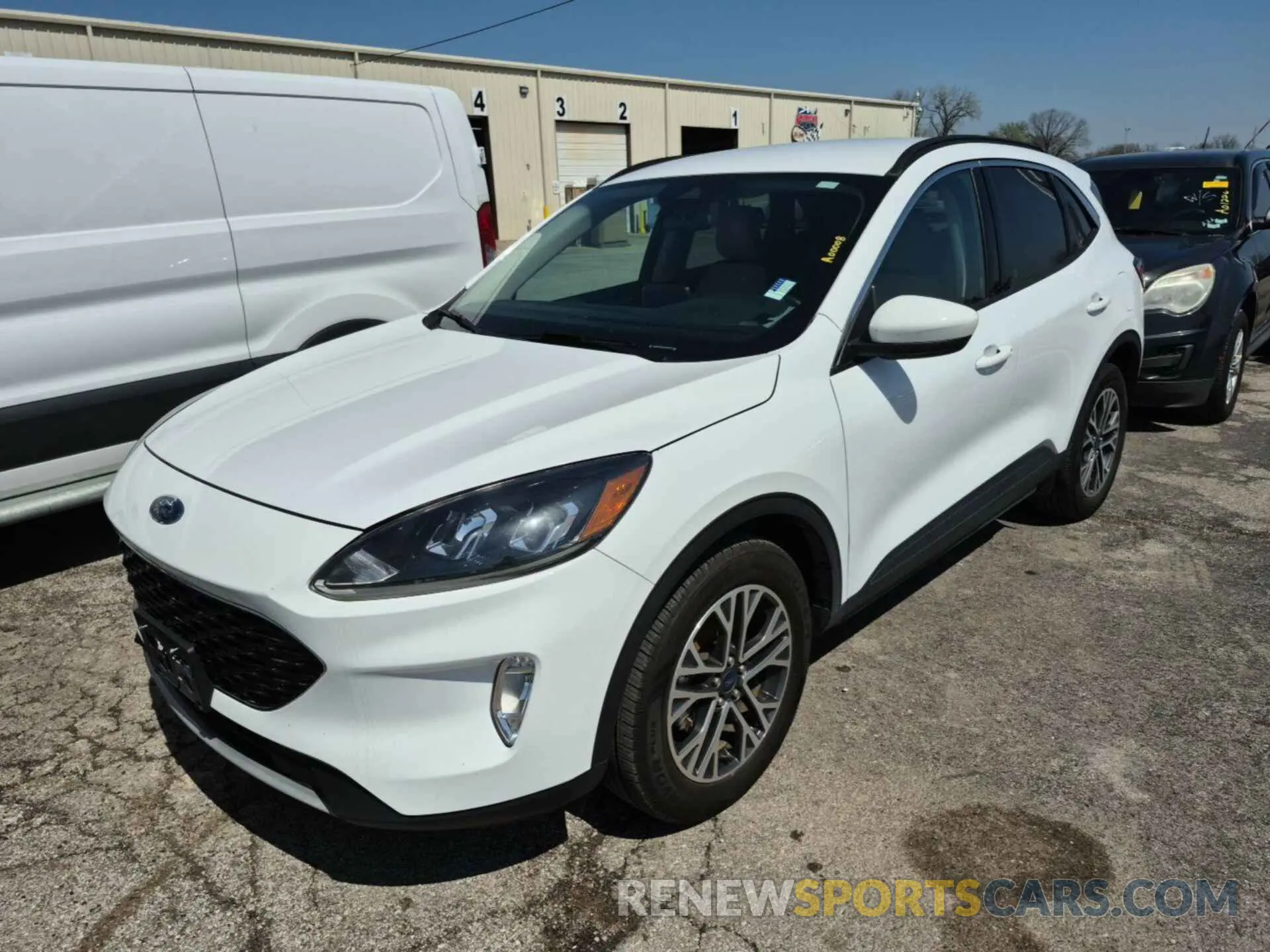 9 Photograph of a damaged car 1FMCU9H64LUA82466 FORD ESCAPE 2020
