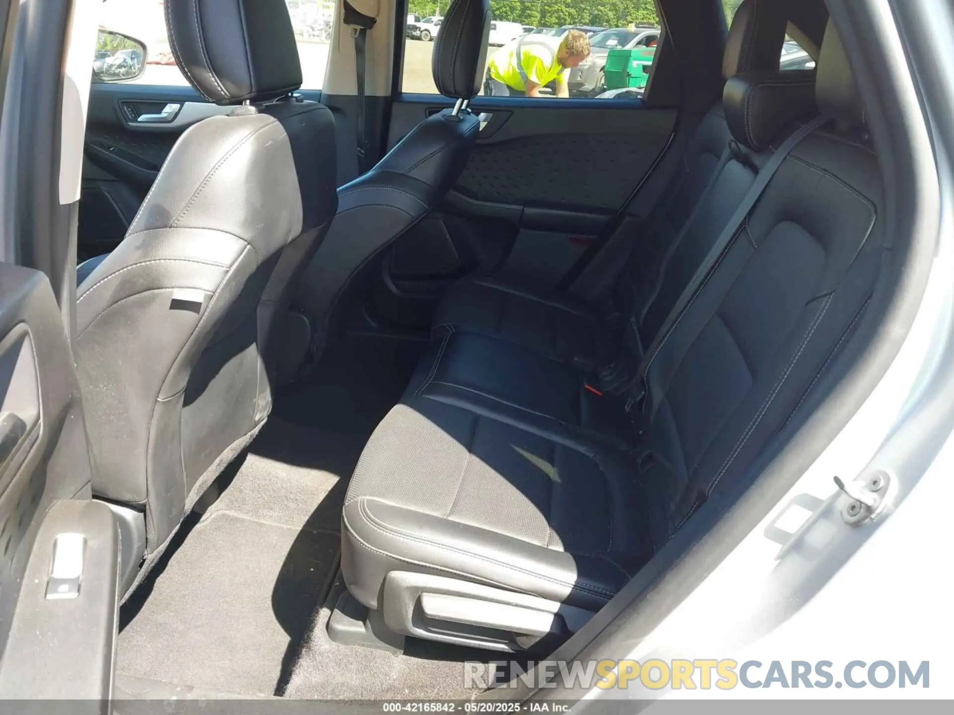 8 Photograph of a damaged car 1FMCU9H64LUB18219 FORD ESCAPE 2020