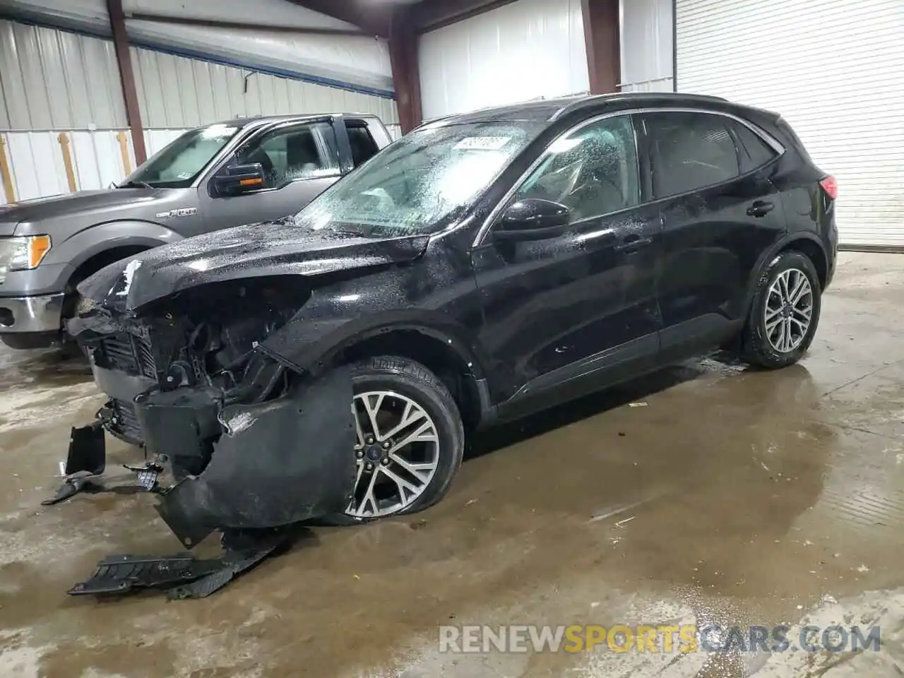 1 Photograph of a damaged car 1FMCU9H64LUB89646 FORD ESCAPE 2020