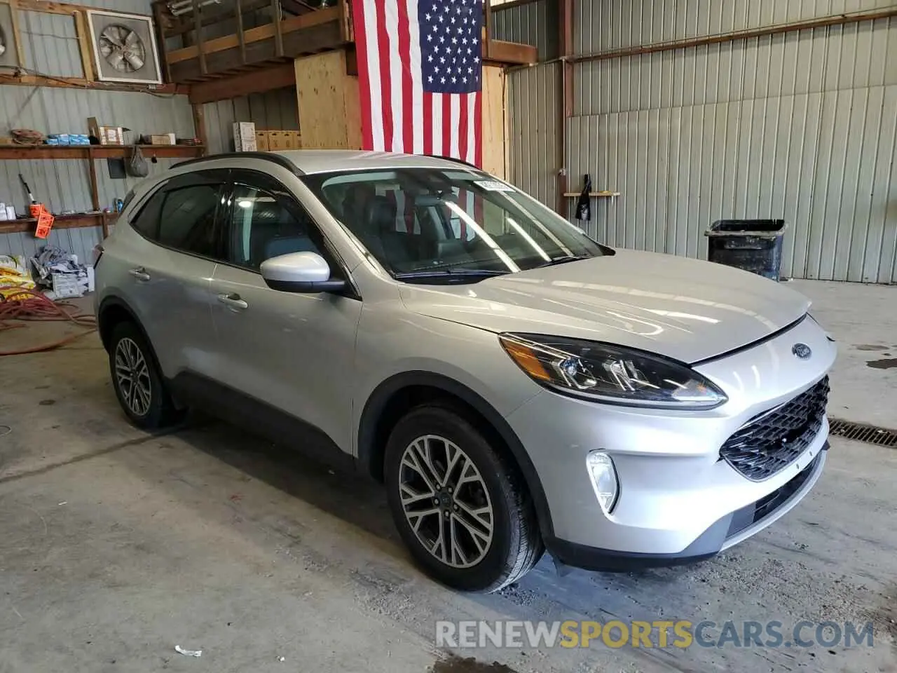 4 Photograph of a damaged car 1FMCU9H65LUA70021 FORD ESCAPE 2020