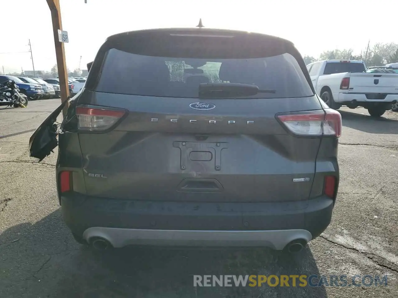 6 Photograph of a damaged car 1FMCU9H65LUC29863 FORD ESCAPE 2020