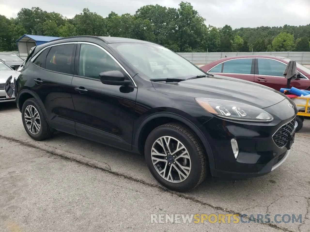 4 Photograph of a damaged car 1FMCU9H66LUC07757 FORD ESCAPE 2020