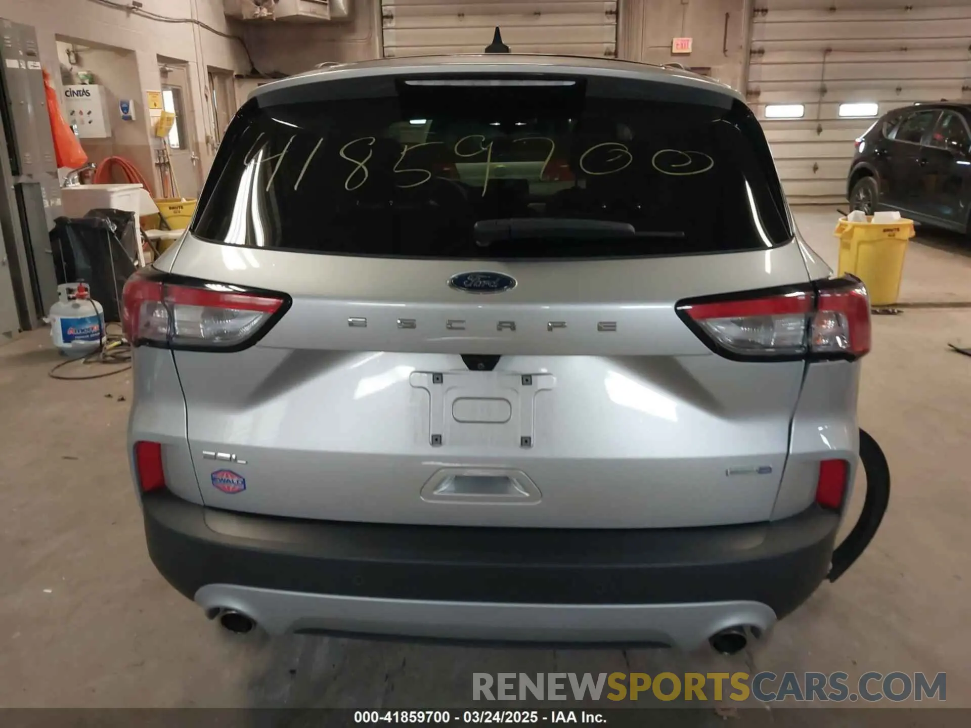 16 Photograph of a damaged car 1FMCU9H66LUC43111 FORD ESCAPE 2020