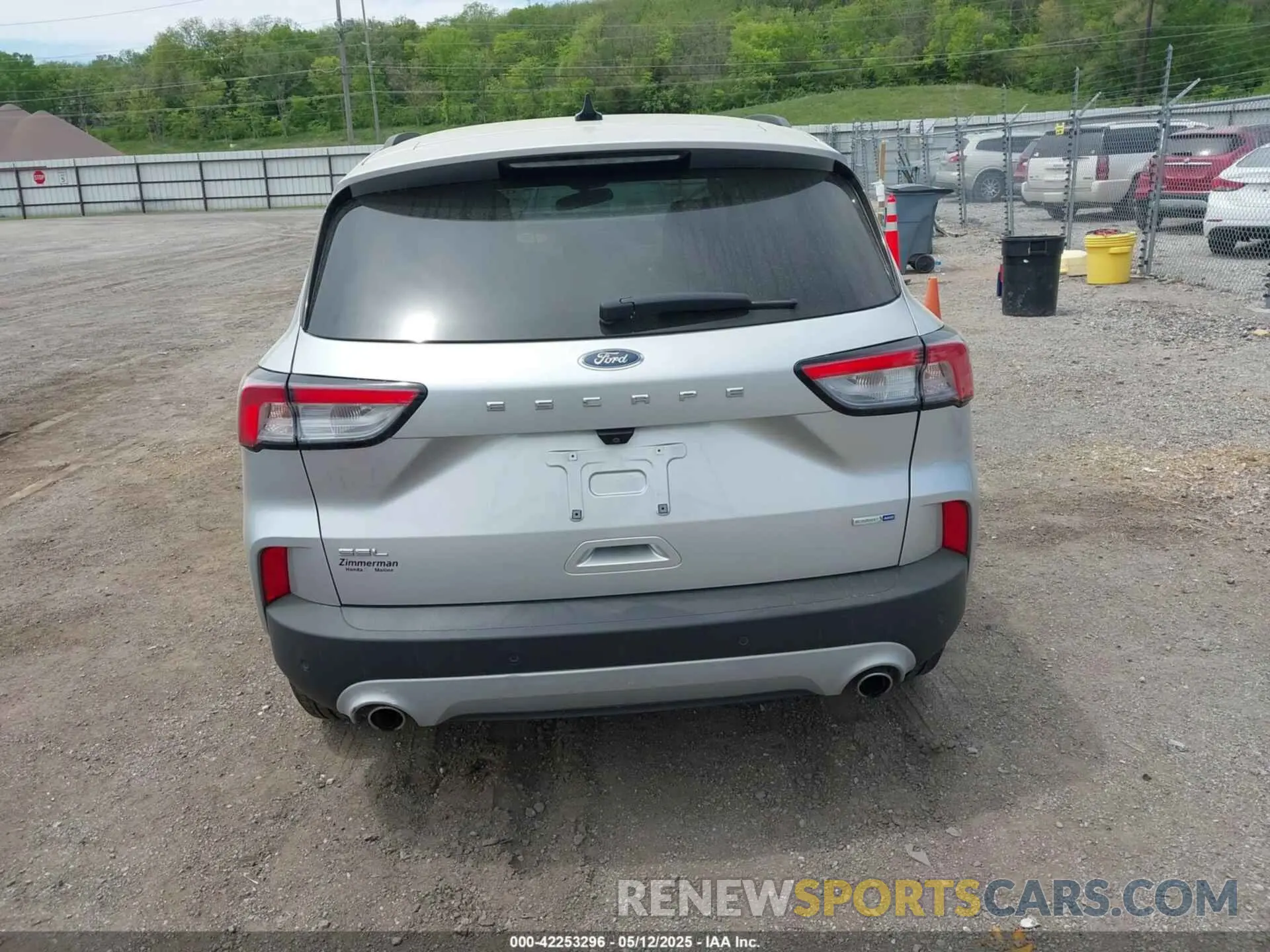 16 Photograph of a damaged car 1FMCU9H67LUA17191 FORD ESCAPE 2020