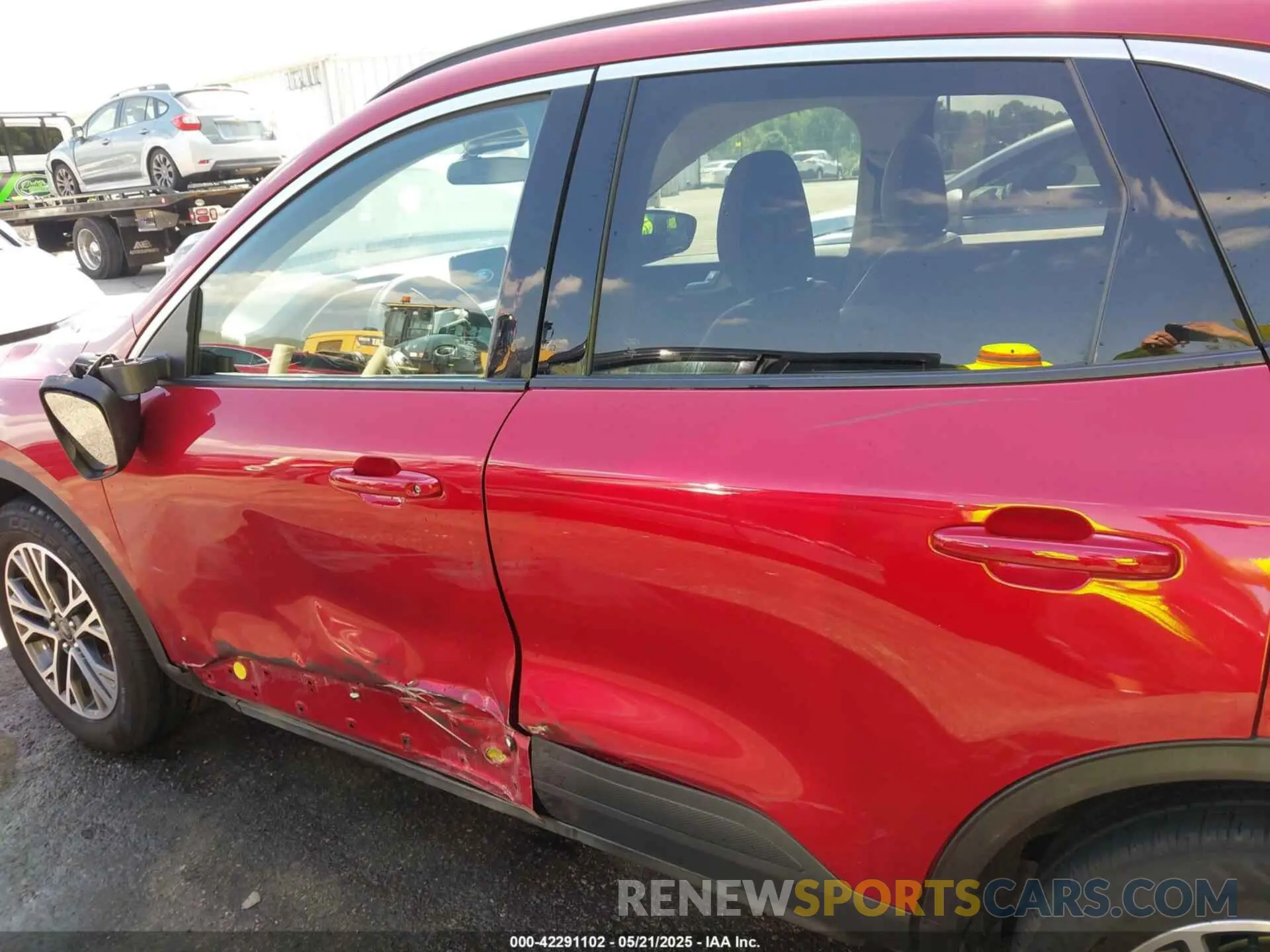 14 Photograph of a damaged car 1FMCU9H67LUA92652 FORD ESCAPE 2020