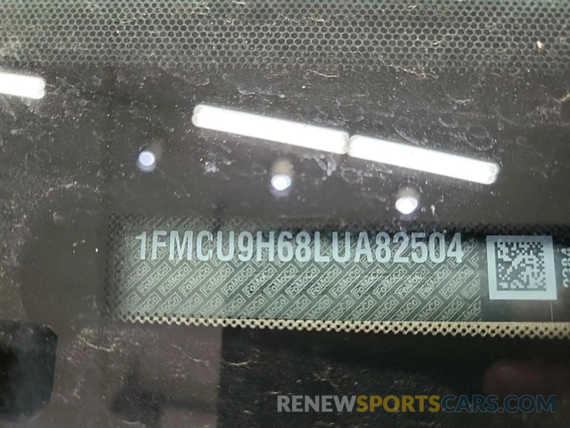24 Photograph of a damaged car 1FMCU9H68LUA82504 FORD ESCAPE 2020