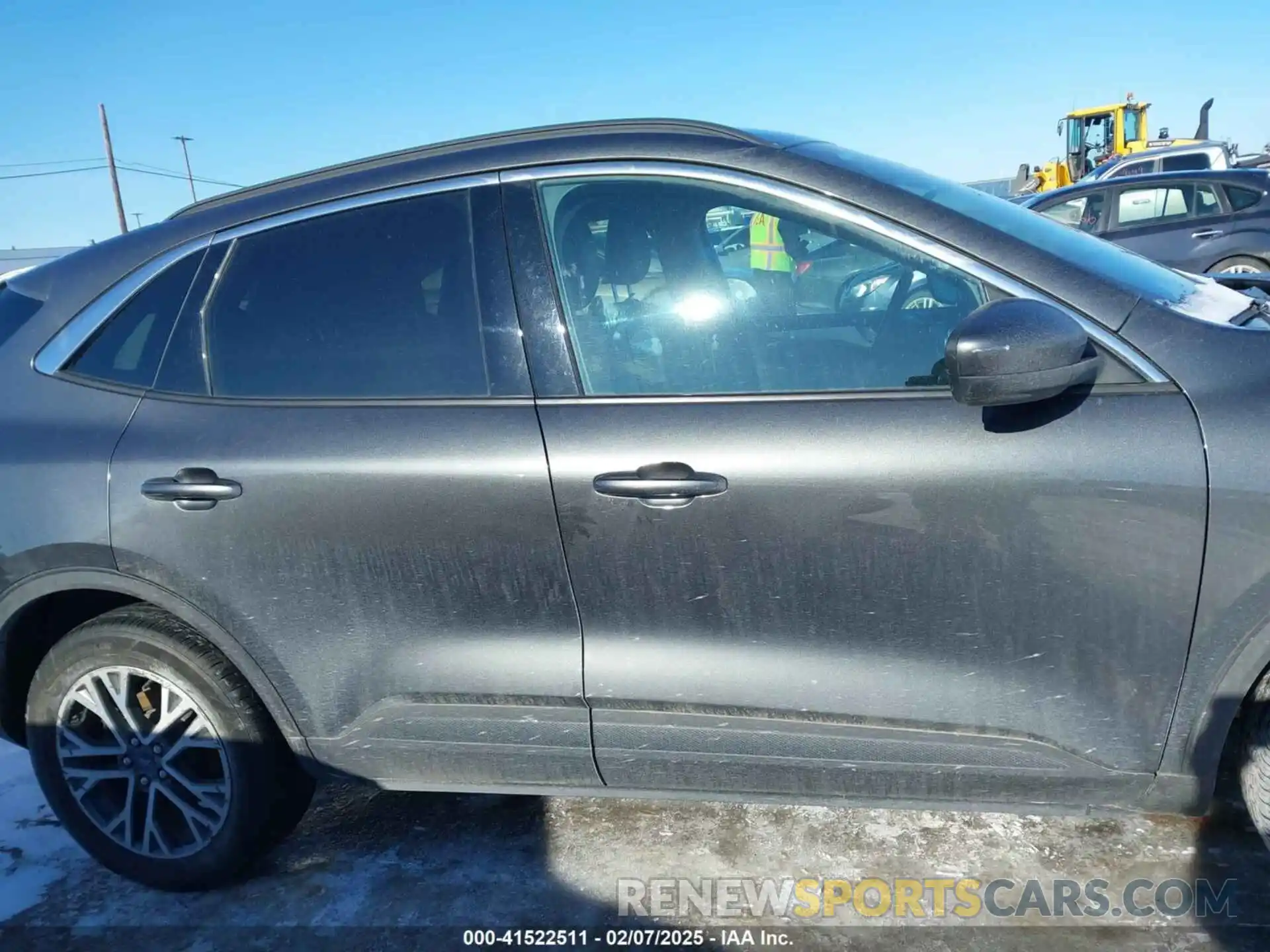 13 Photograph of a damaged car 1FMCU9H68LUC68141 FORD ESCAPE 2020