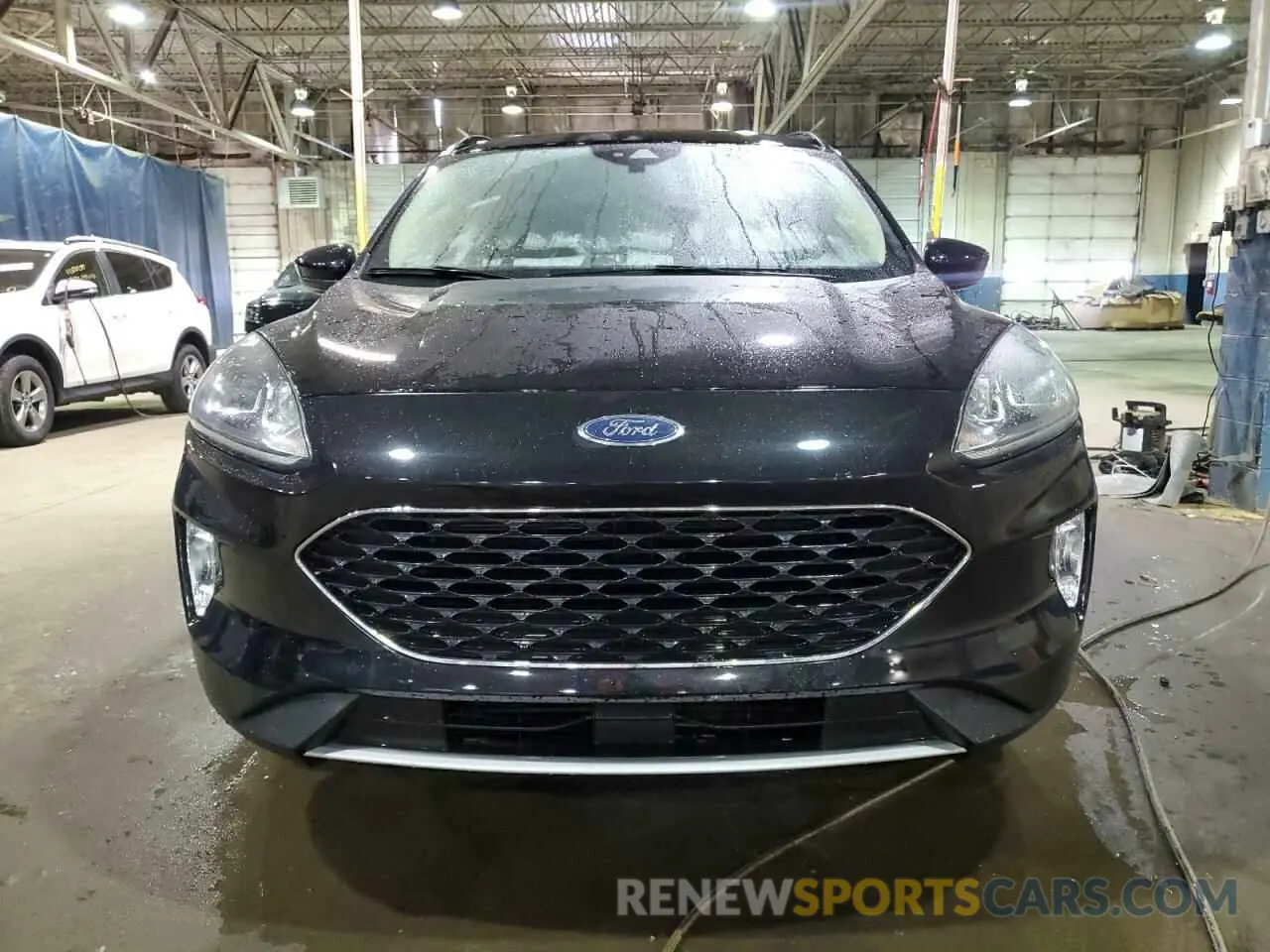 5 Photograph of a damaged car 1FMCU9H68LUC77289 FORD ESCAPE 2020