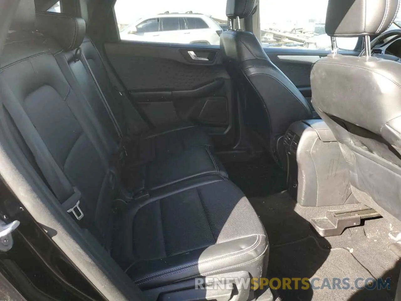 11 Photograph of a damaged car 1FMCU9H69LUB01271 FORD ESCAPE 2020