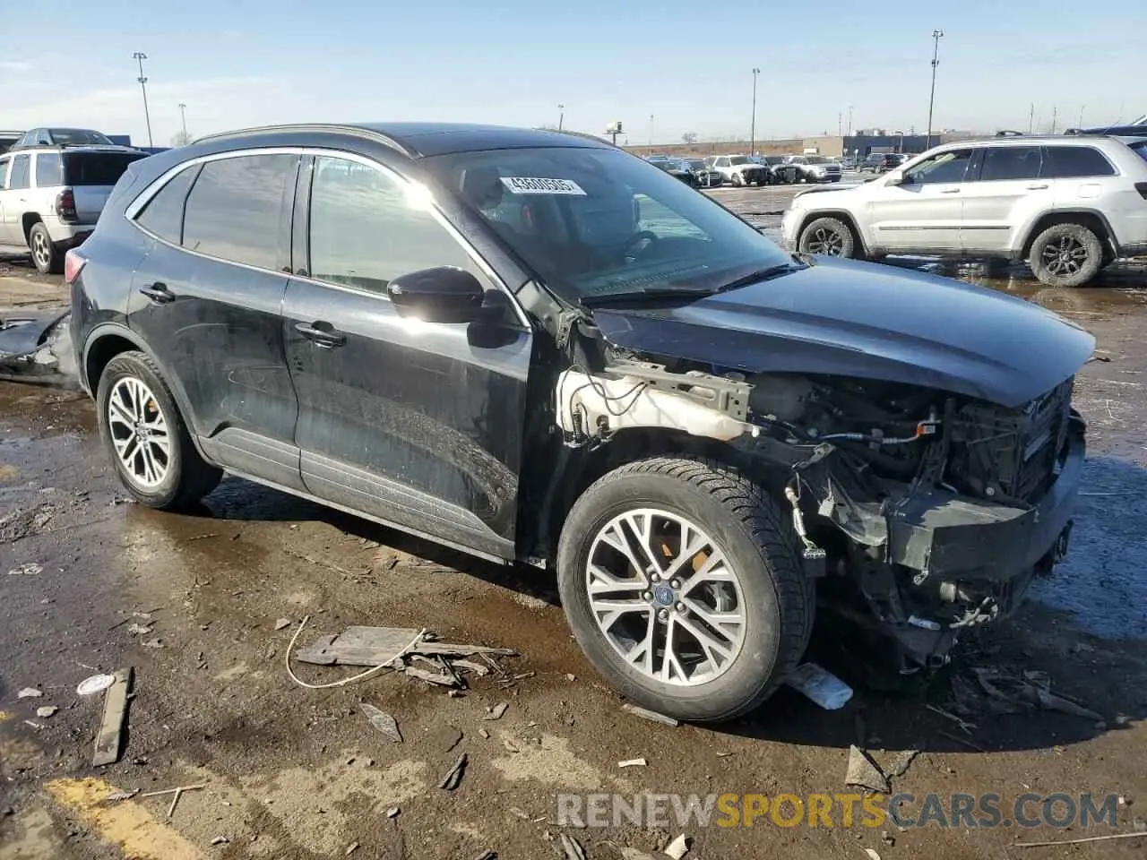 4 Photograph of a damaged car 1FMCU9H69LUB01271 FORD ESCAPE 2020