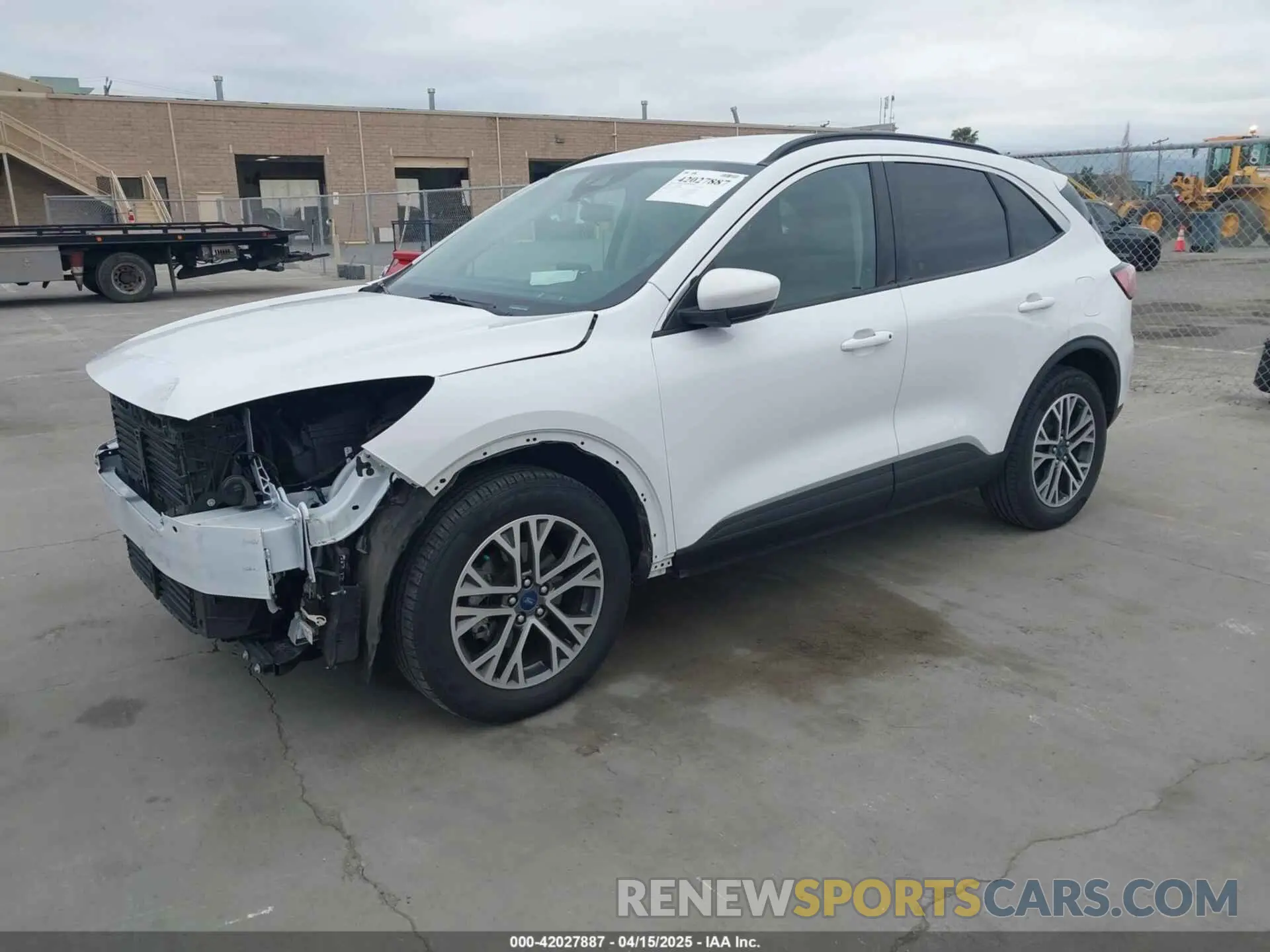 2 Photograph of a damaged car 1FMCU9H69LUB11816 FORD ESCAPE 2020