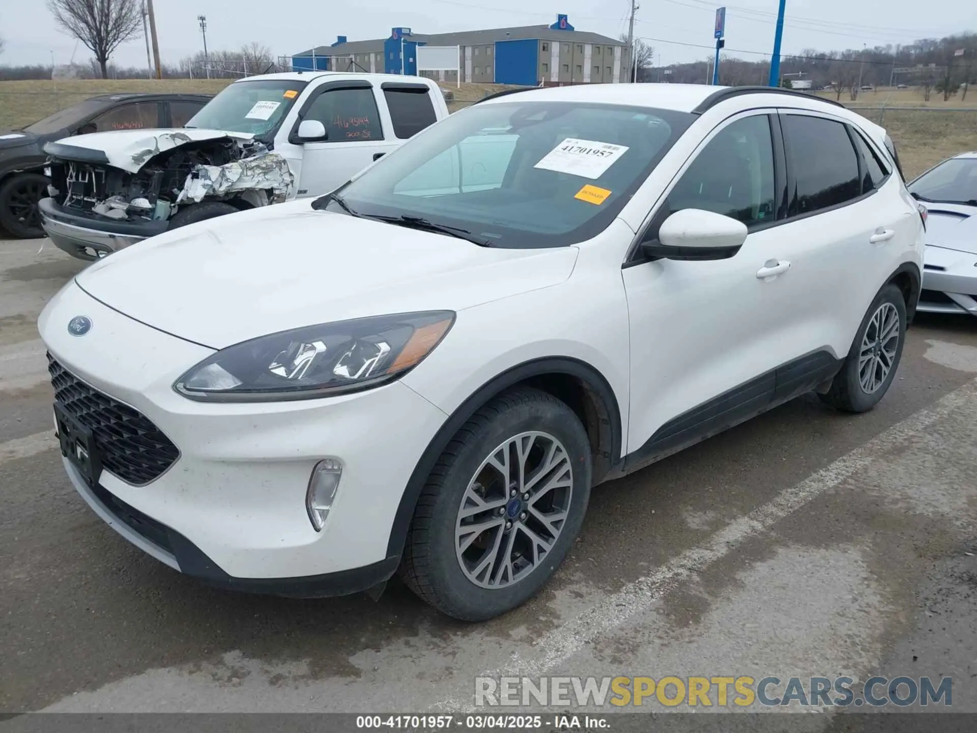 2 Photograph of a damaged car 1FMCU9H6XLUA52288 FORD ESCAPE 2020