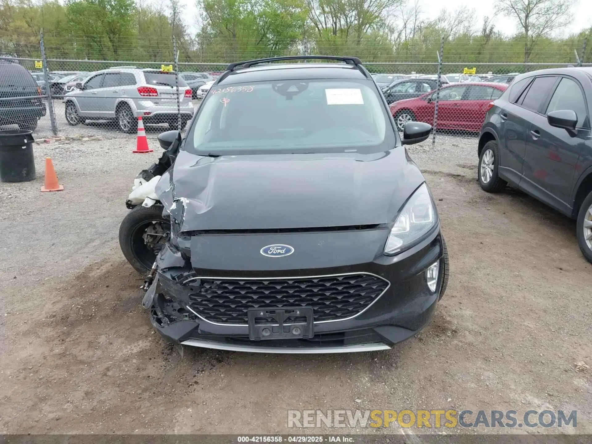 11 Photograph of a damaged car 1FMCU9H6XLUB74228 FORD ESCAPE 2020