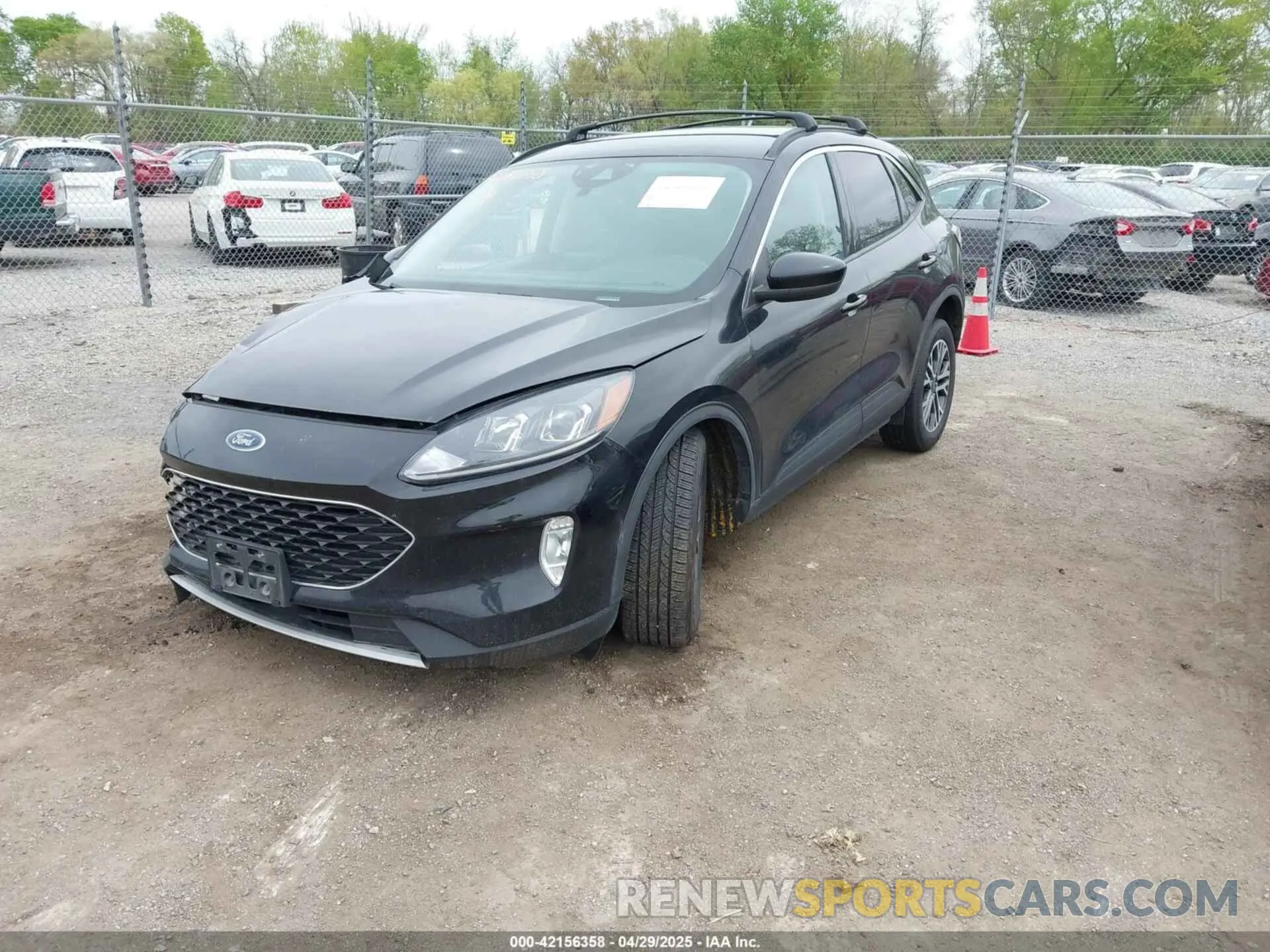 2 Photograph of a damaged car 1FMCU9H6XLUB74228 FORD ESCAPE 2020