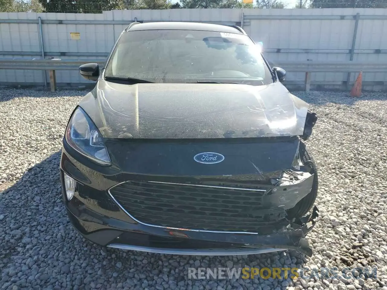 5 Photograph of a damaged car 1FMCU9H91LUA68034 FORD ESCAPE 2020