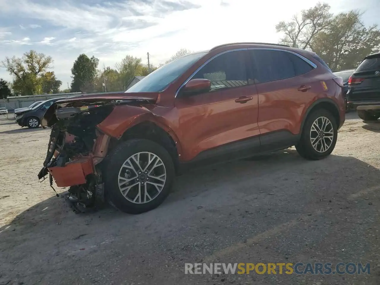 1 Photograph of a damaged car 1FMCU9H91LUB01033 FORD ESCAPE 2020